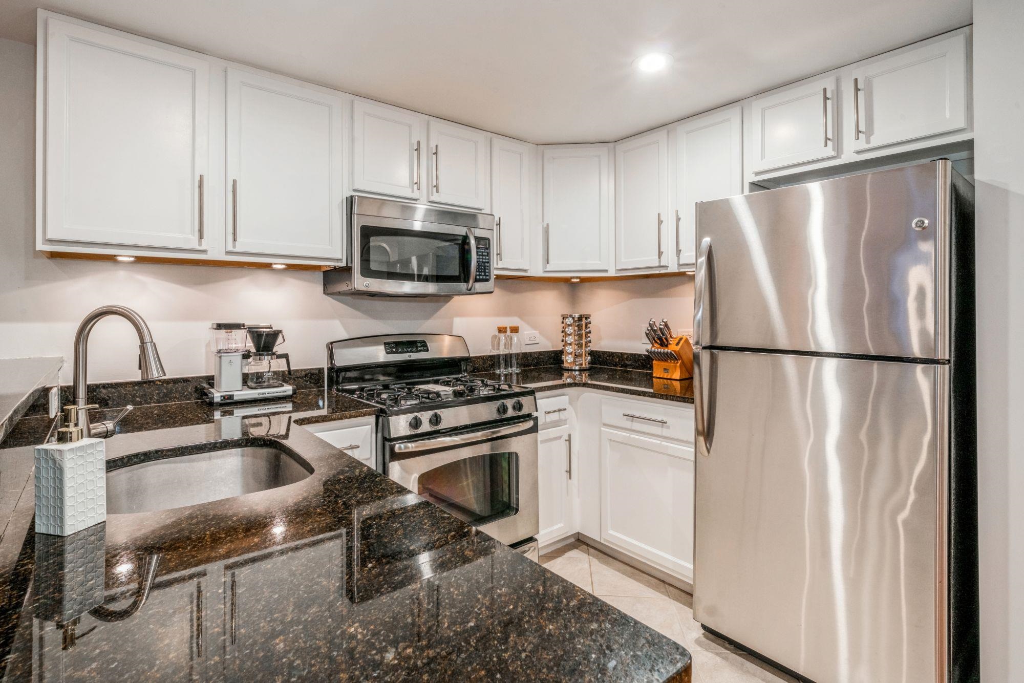 4301 PARK AVE Unit: 7F