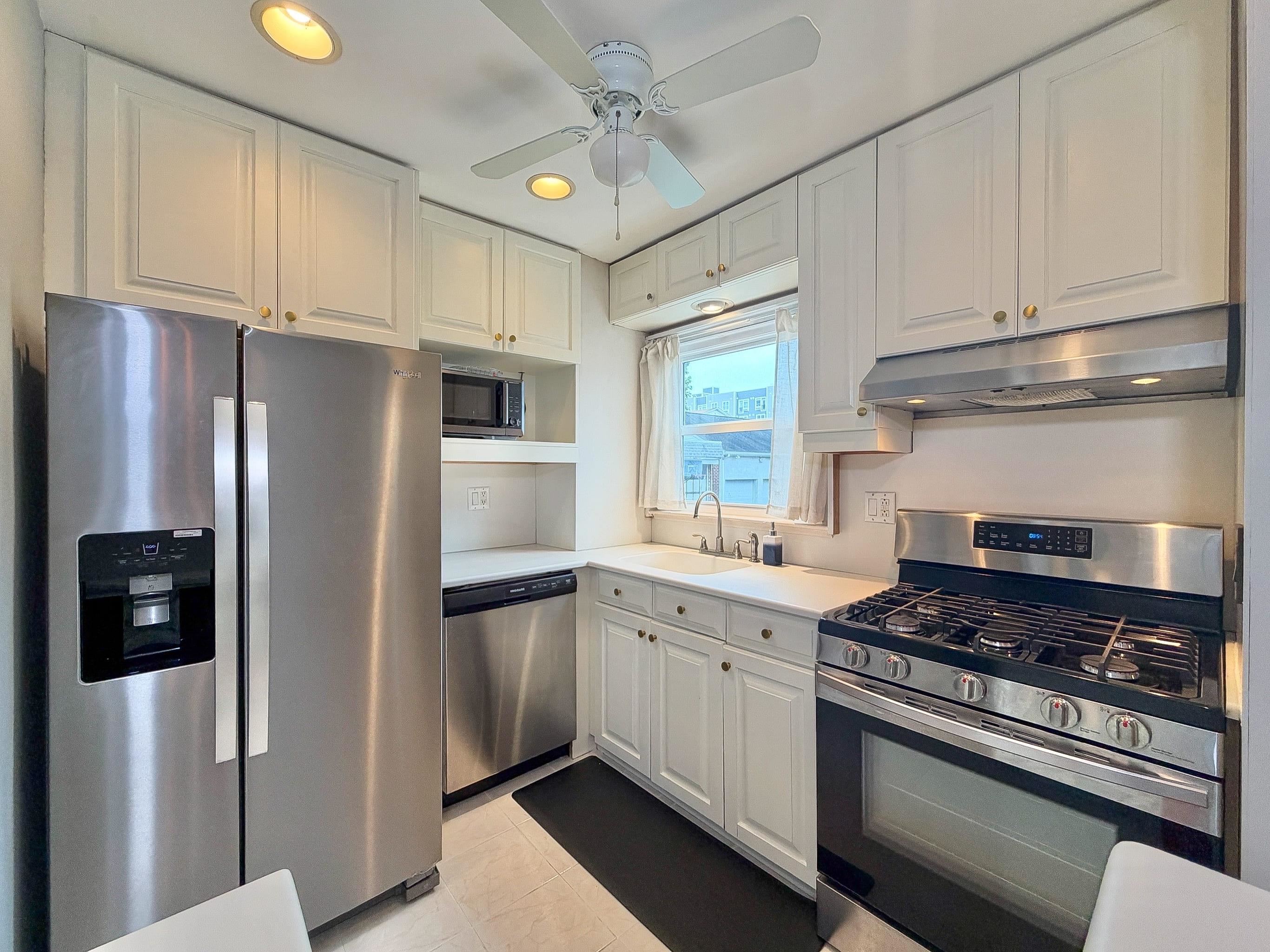 9 ELNA CT