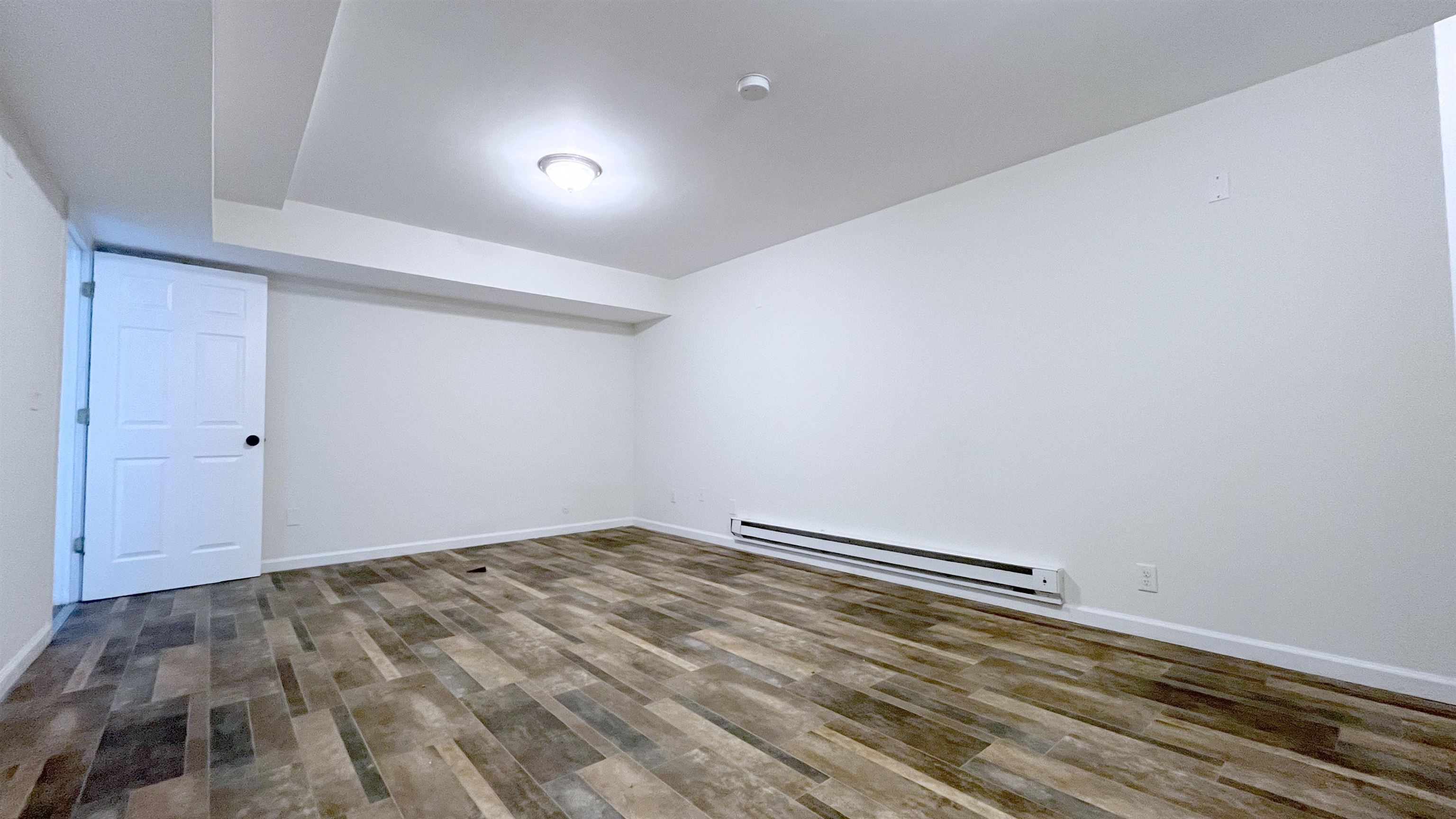 54 LAIDLAW AVE Unit: 1