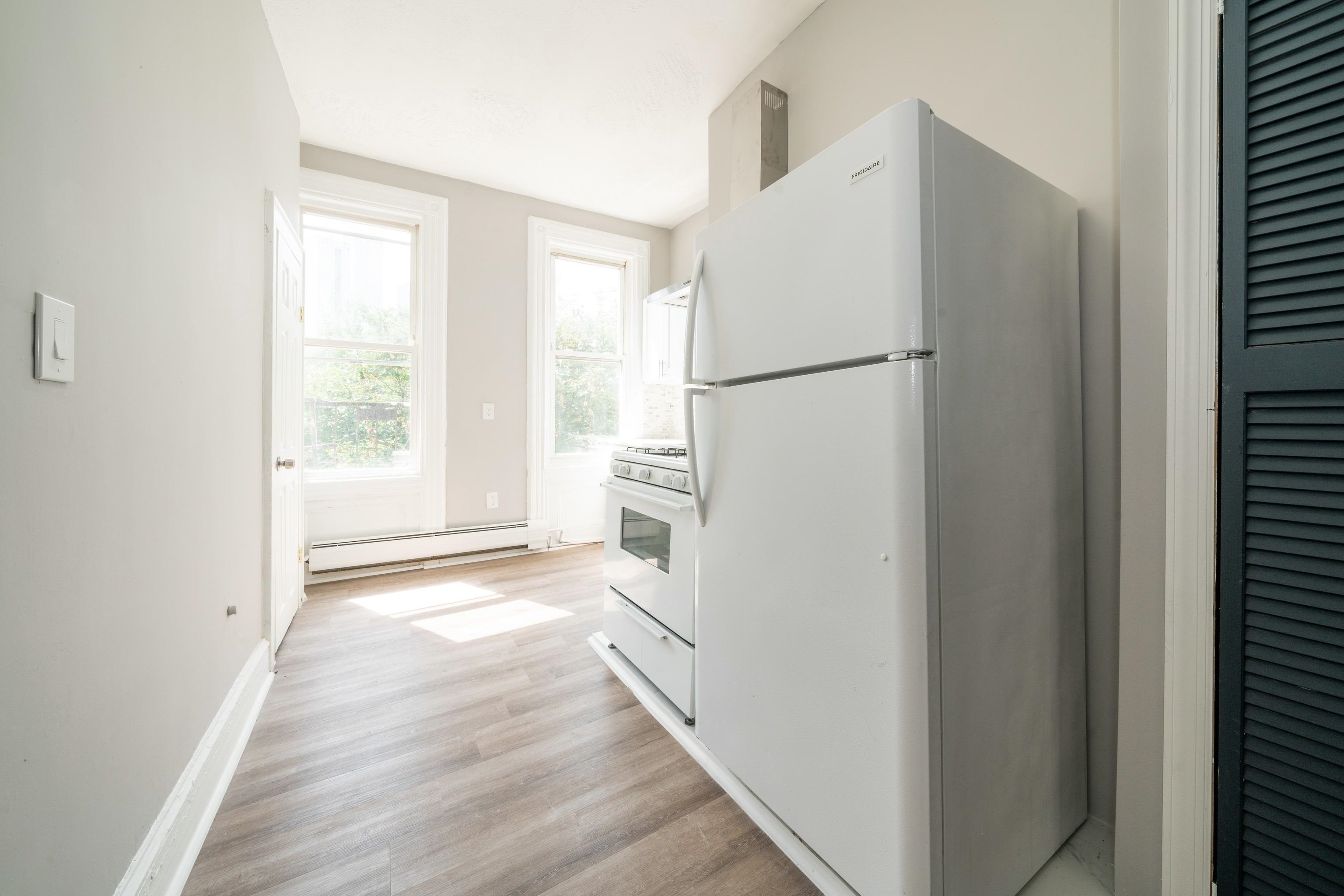 139 HOPKINS AVE Unit: 3R (6)