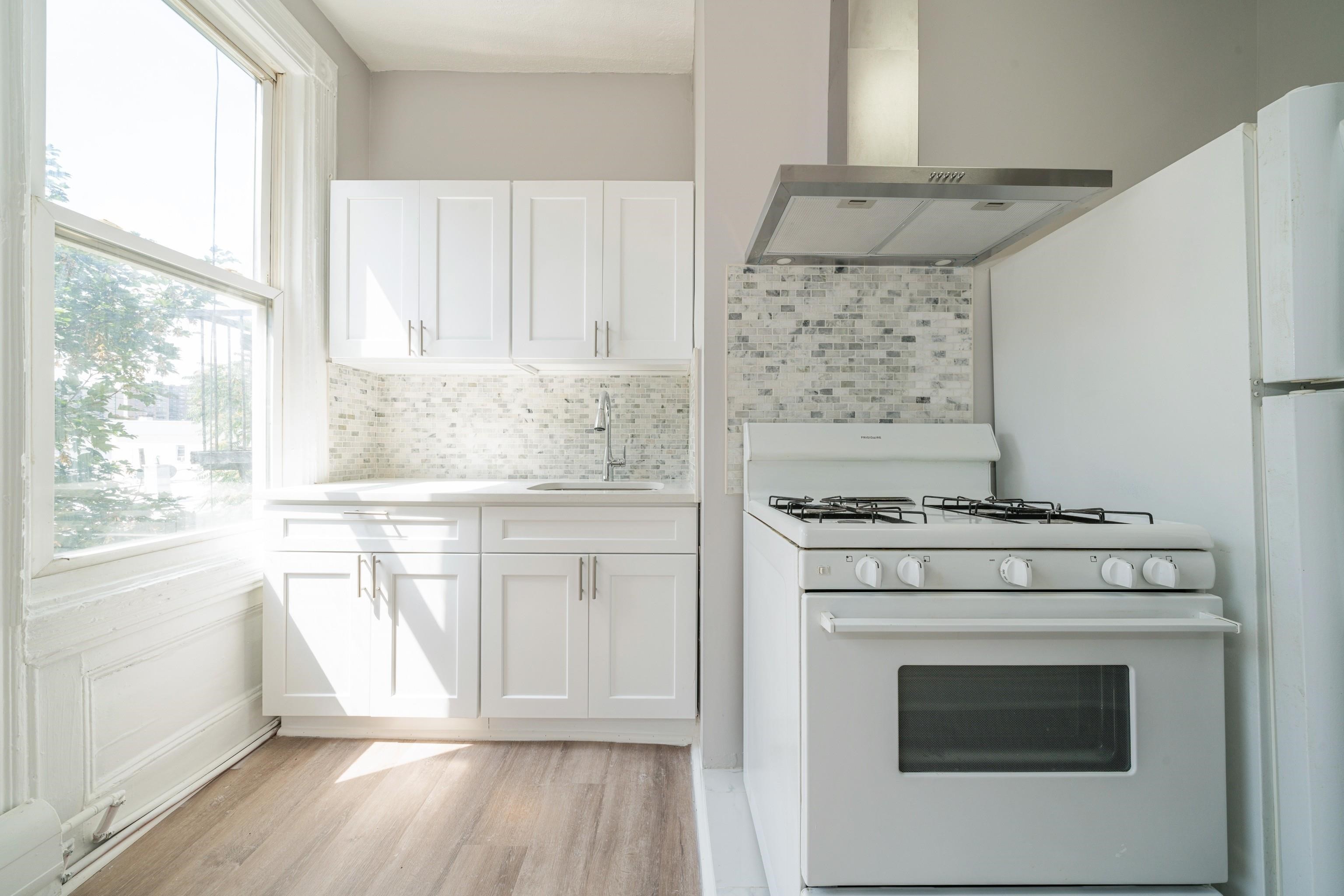 139 HOPKINS AVE Unit: 3R (6)