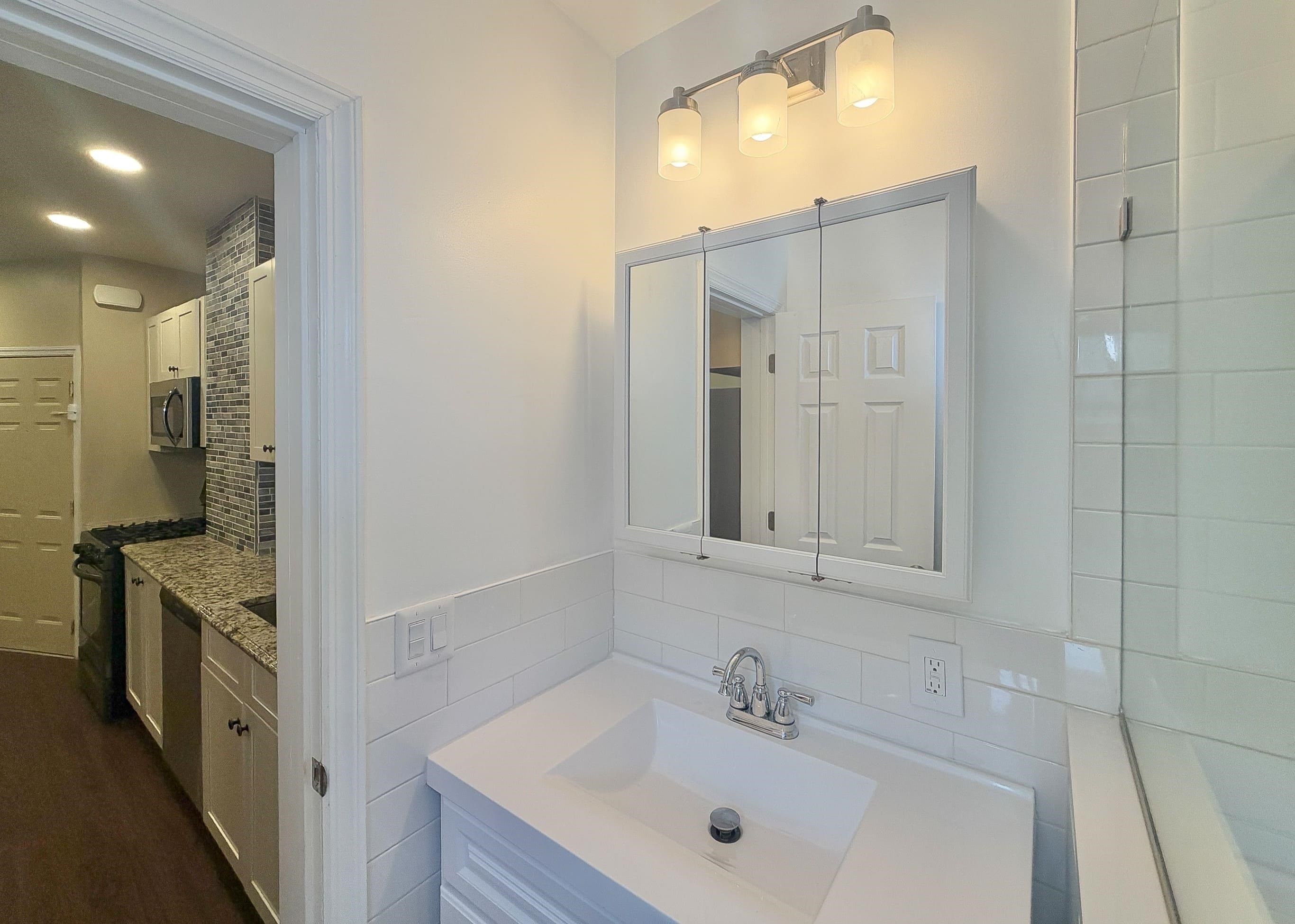 120 68TH ST Unit: 1