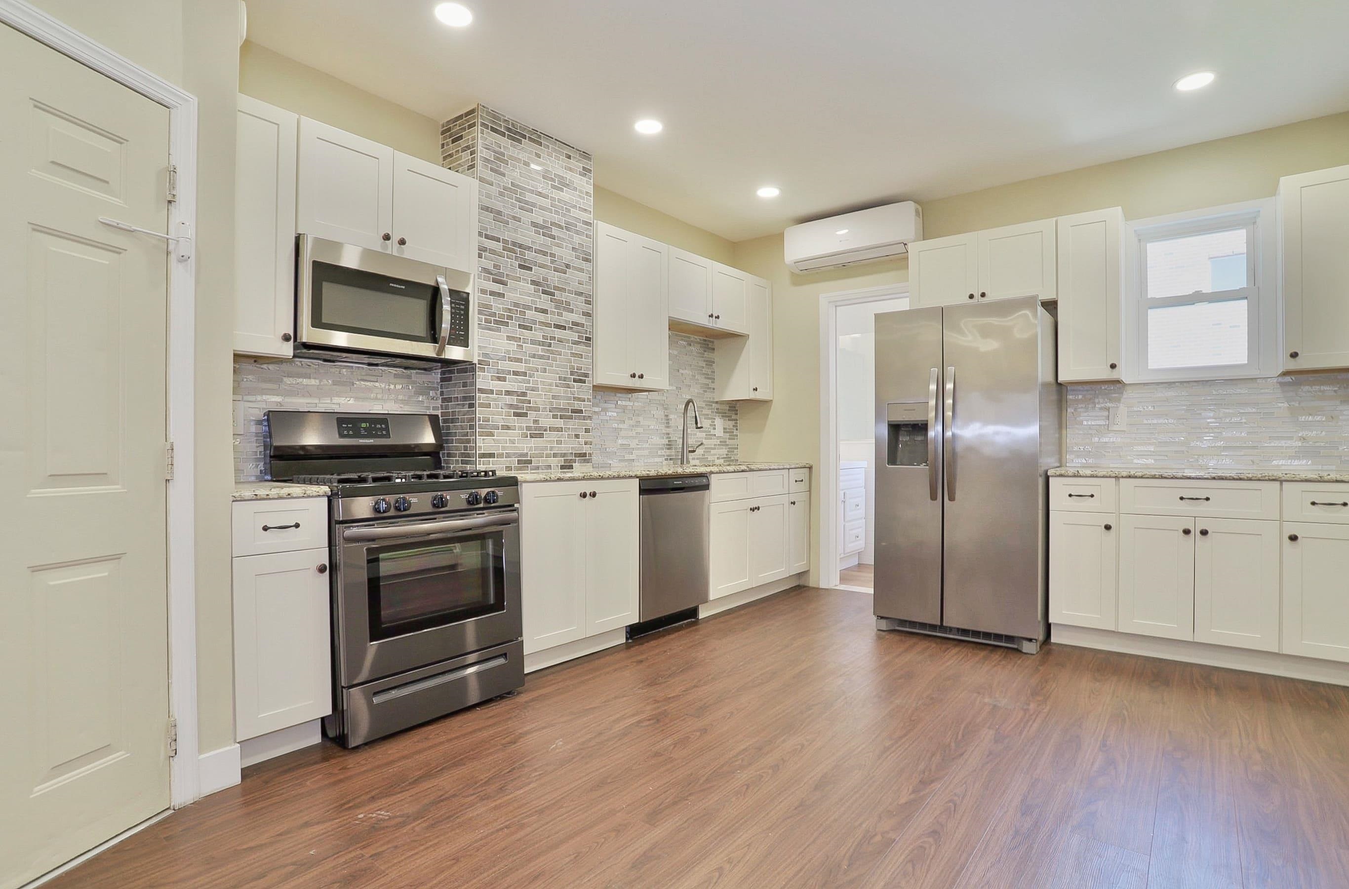 120 68TH ST Unit: 1