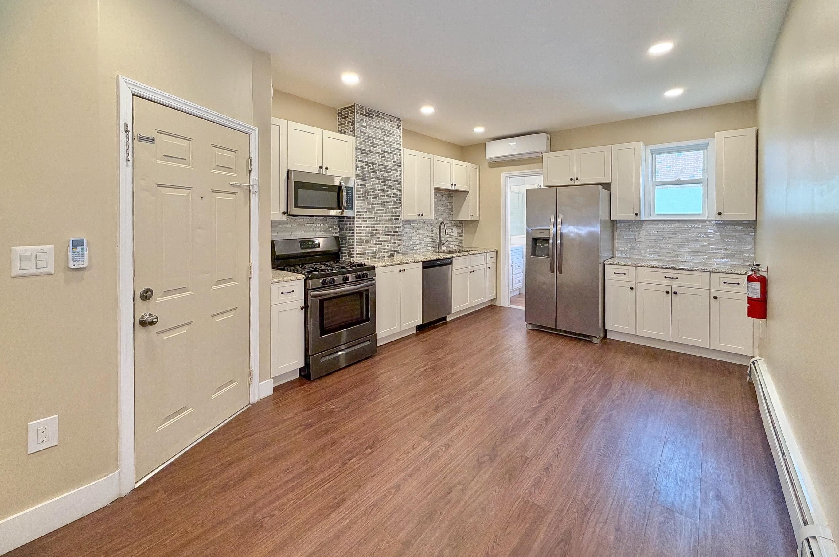 120 68TH ST Unit: 1