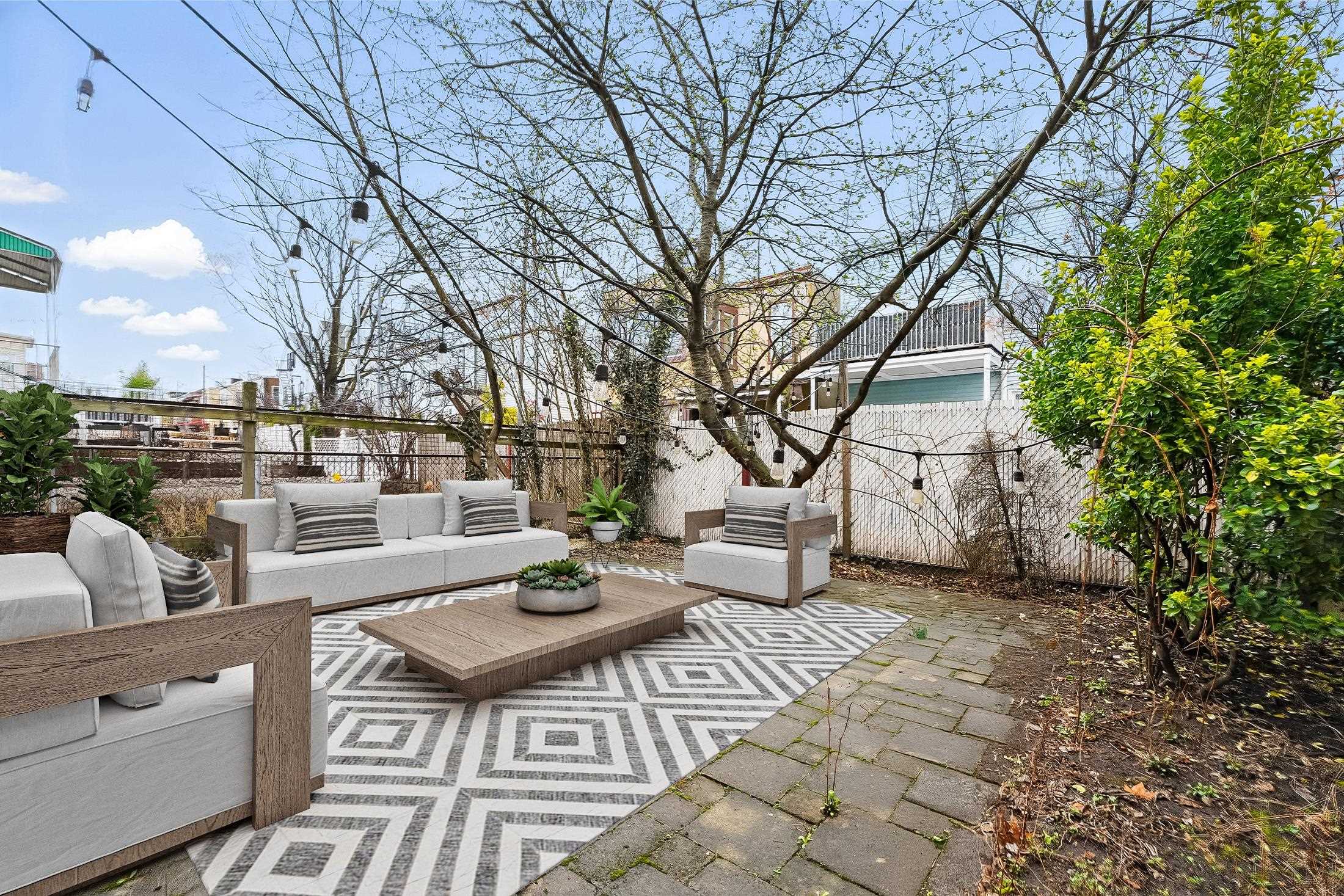 104 HIGHPOINT AVE