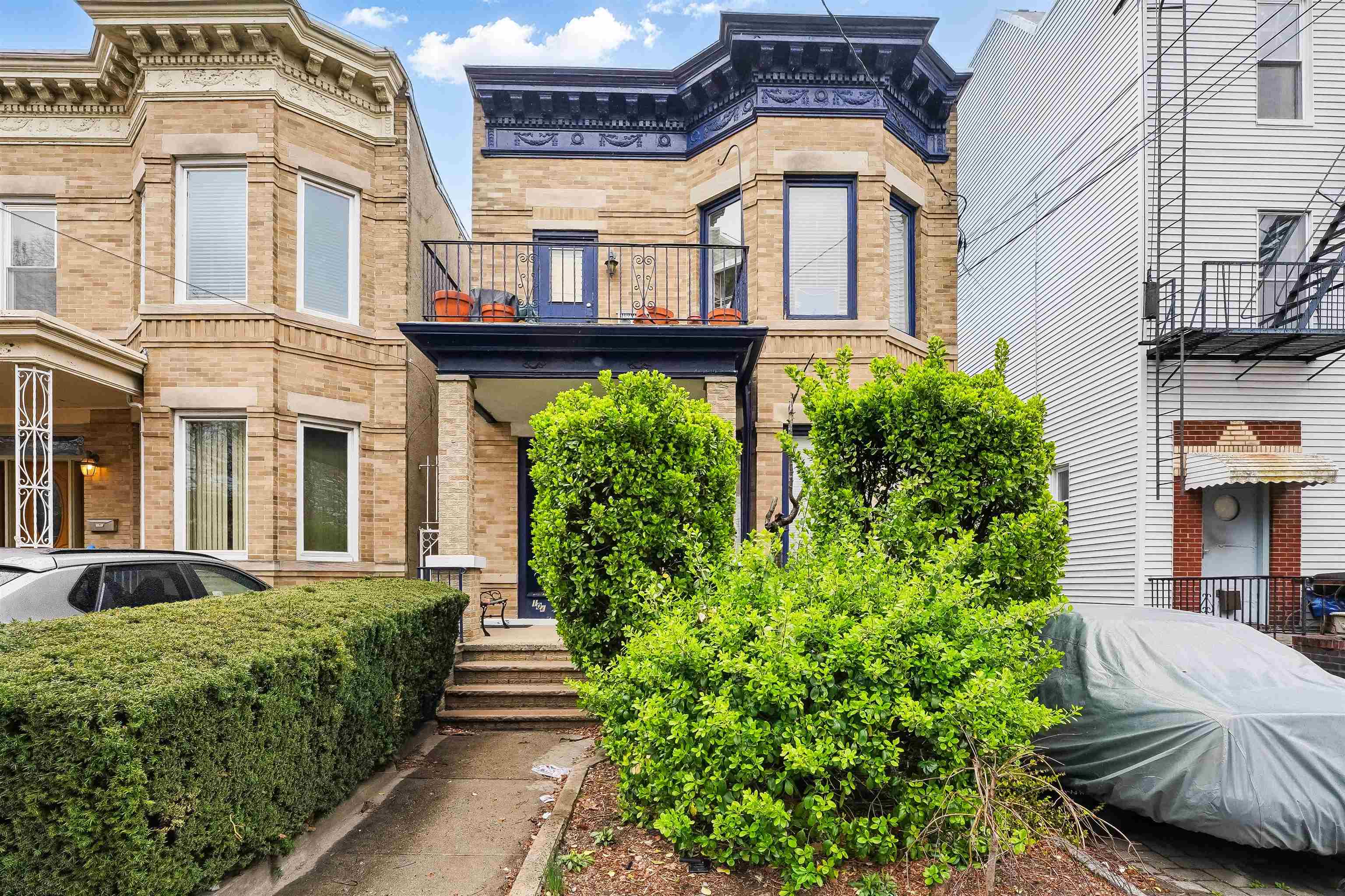 104 HIGHPOINT AVE