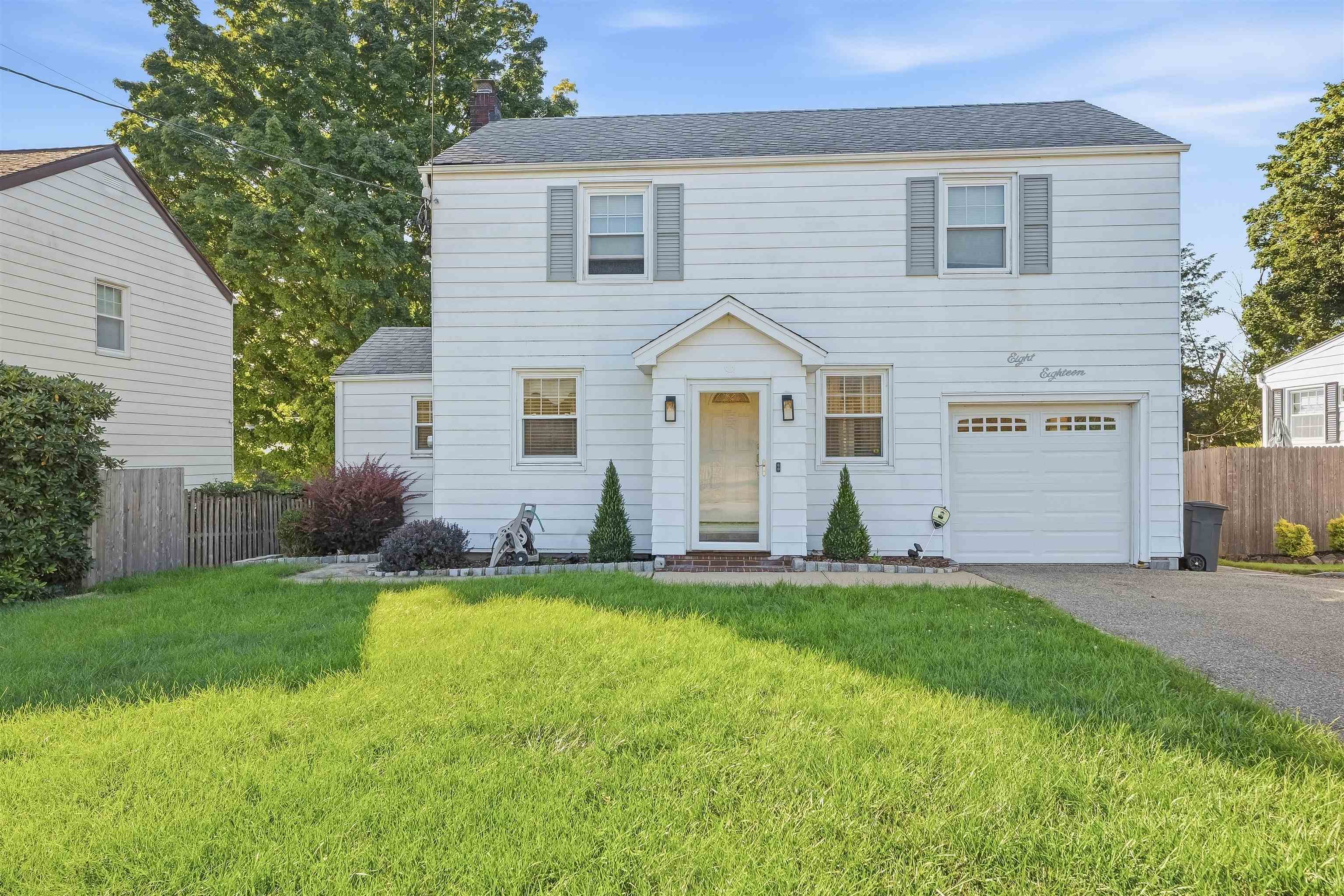 818 RIDGE RD
