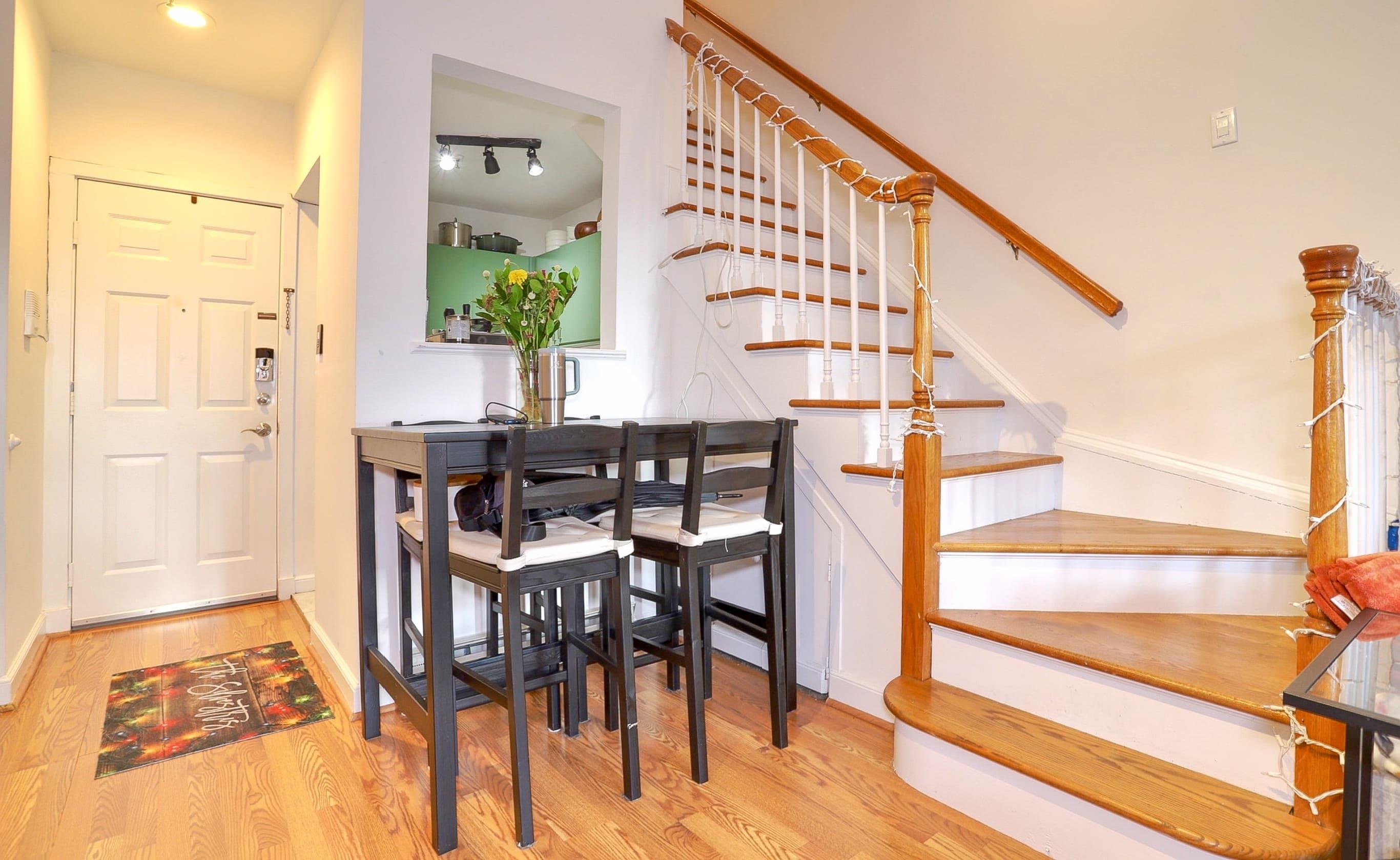 230 MONROE ST Unit: 2RS