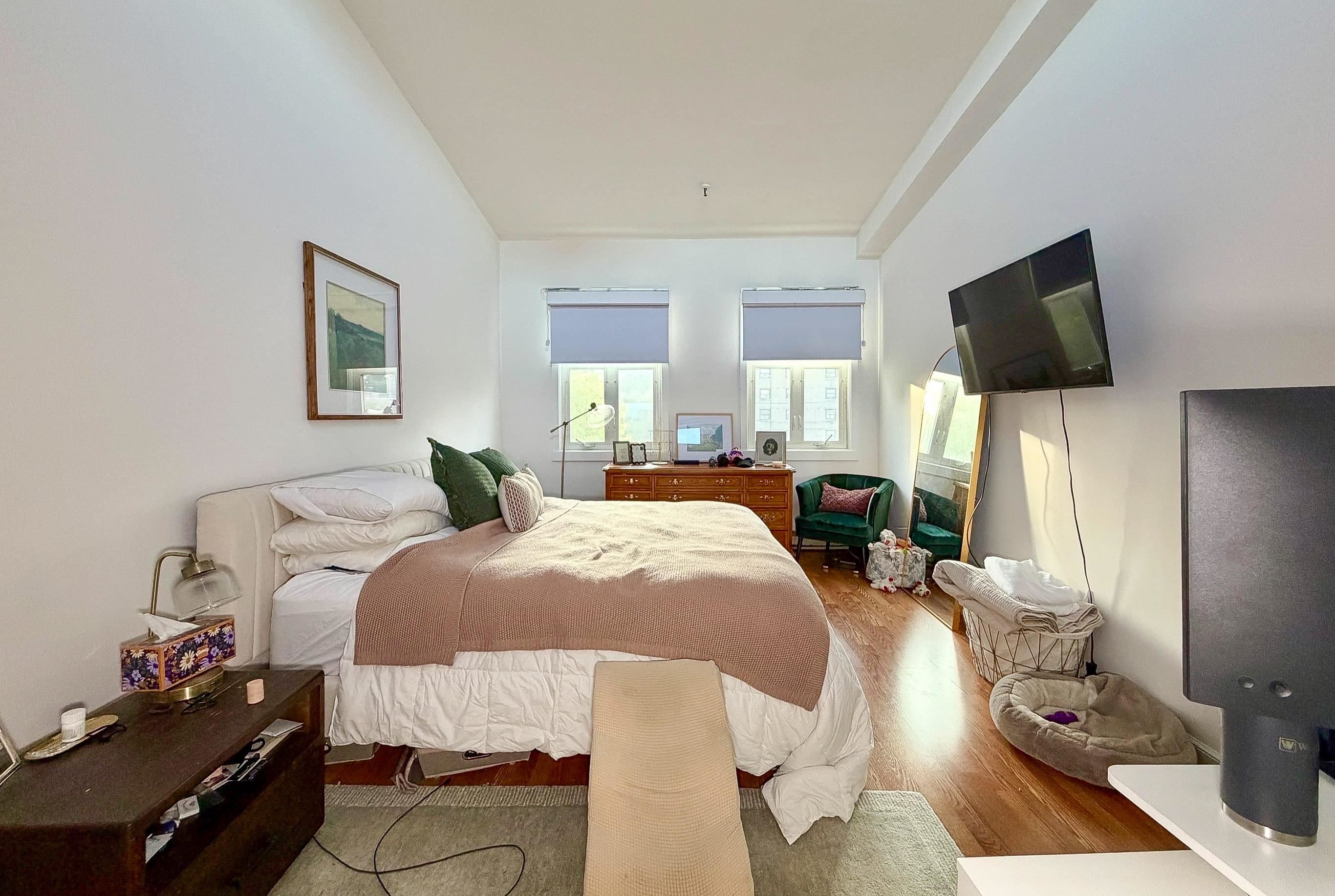 230 MONROE ST Unit: 2RS