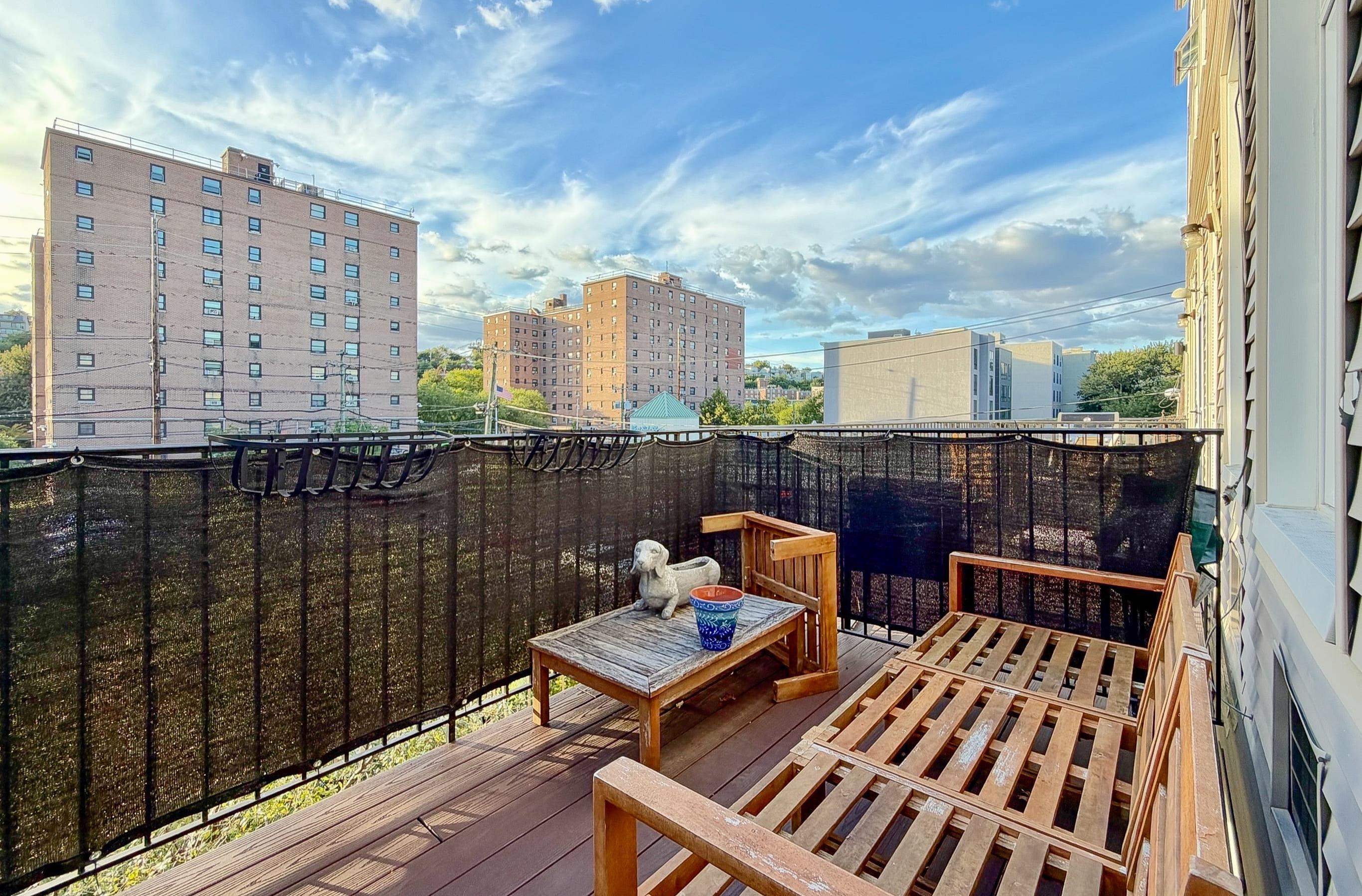 230 MONROE ST Unit: 2RS
