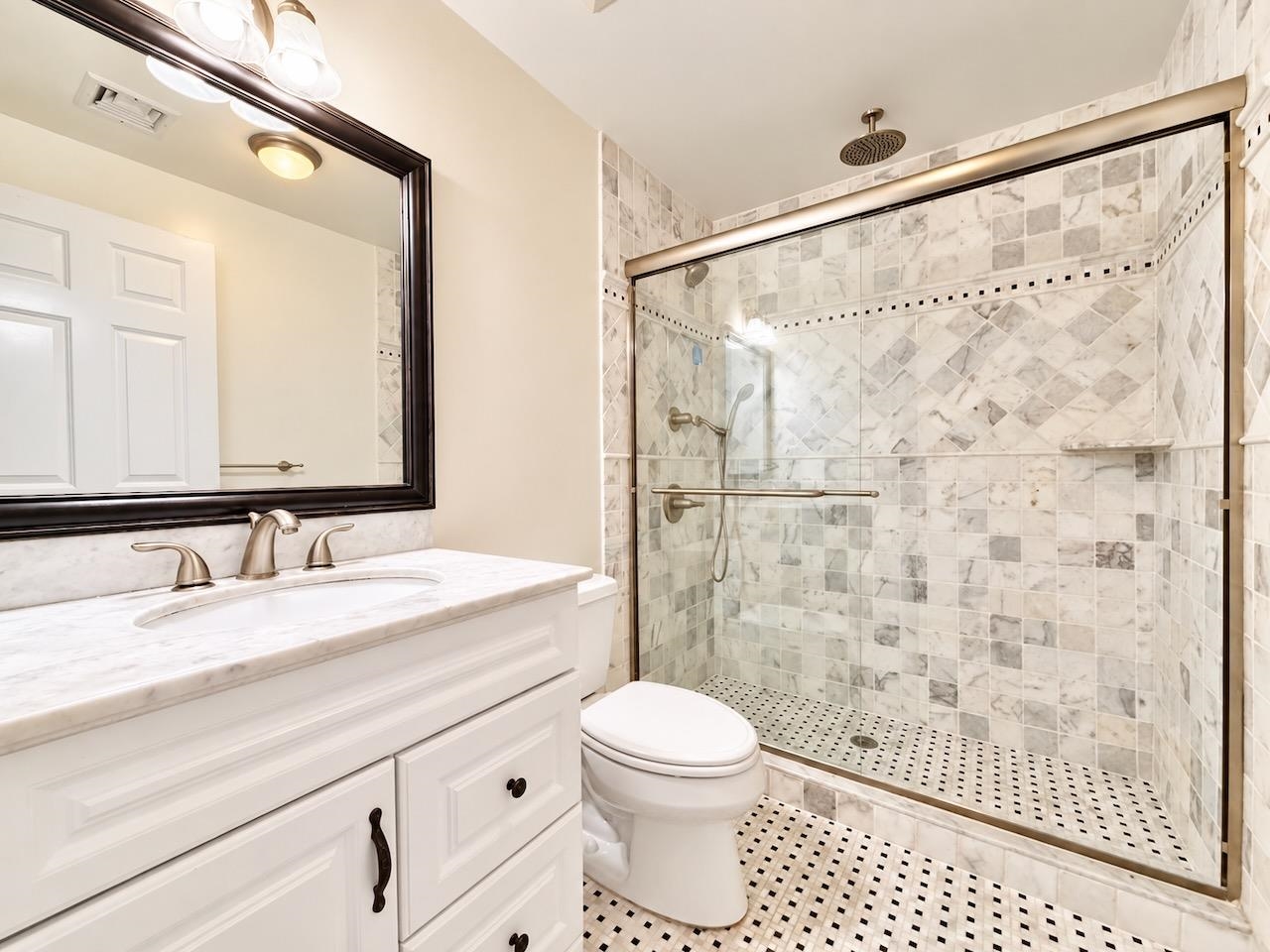 514 ADAMS ST Unit: 4