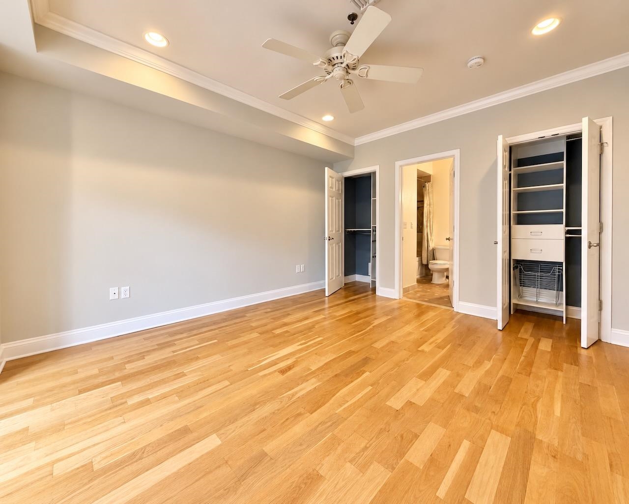 514 ADAMS ST Unit: 4
