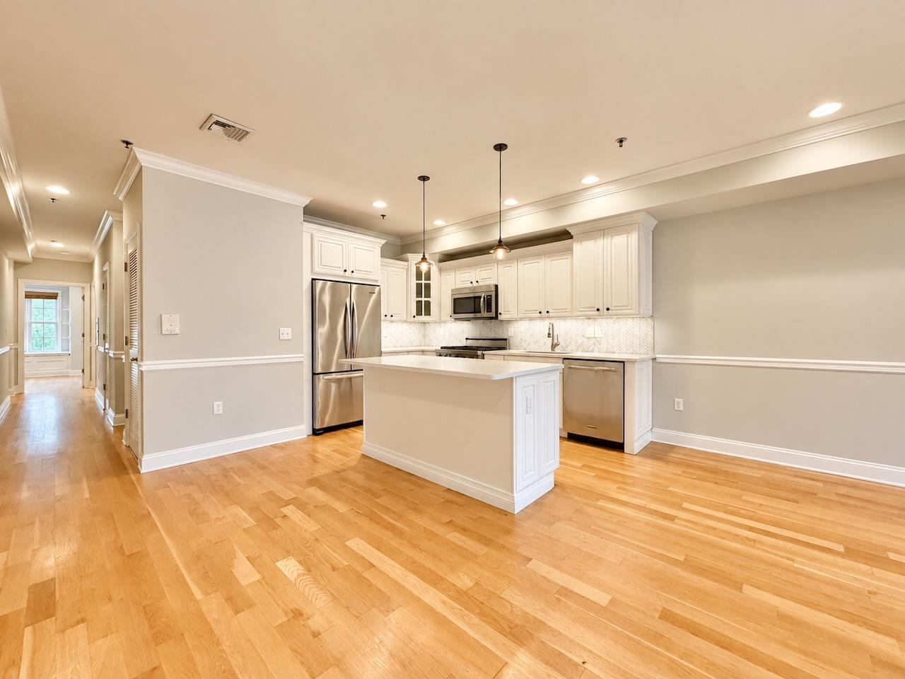 514 ADAMS ST Unit: 4