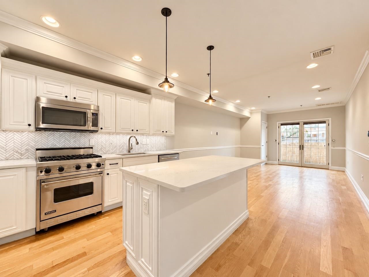 514 ADAMS ST Unit: 4