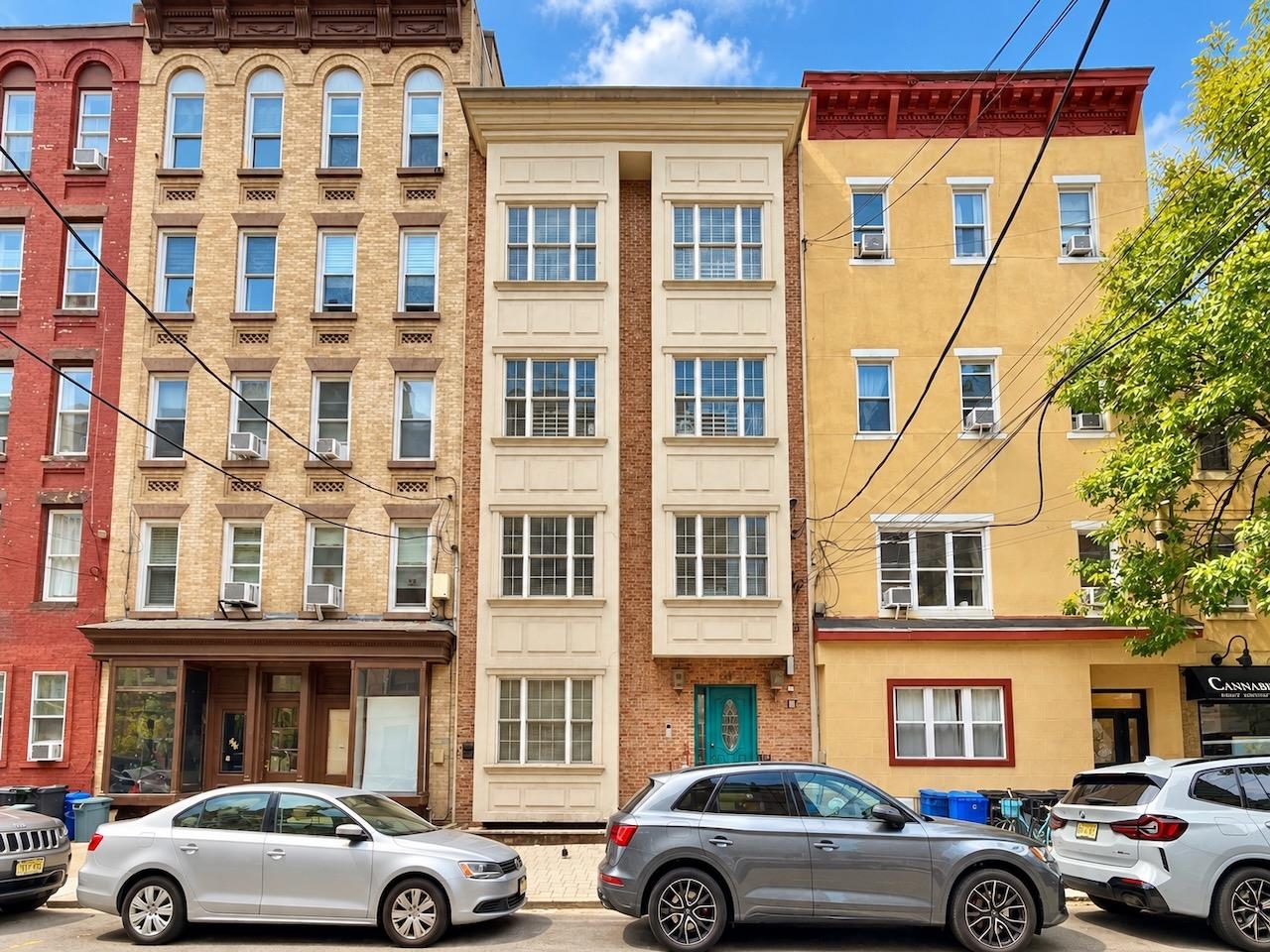 514 ADAMS ST Unit: 4