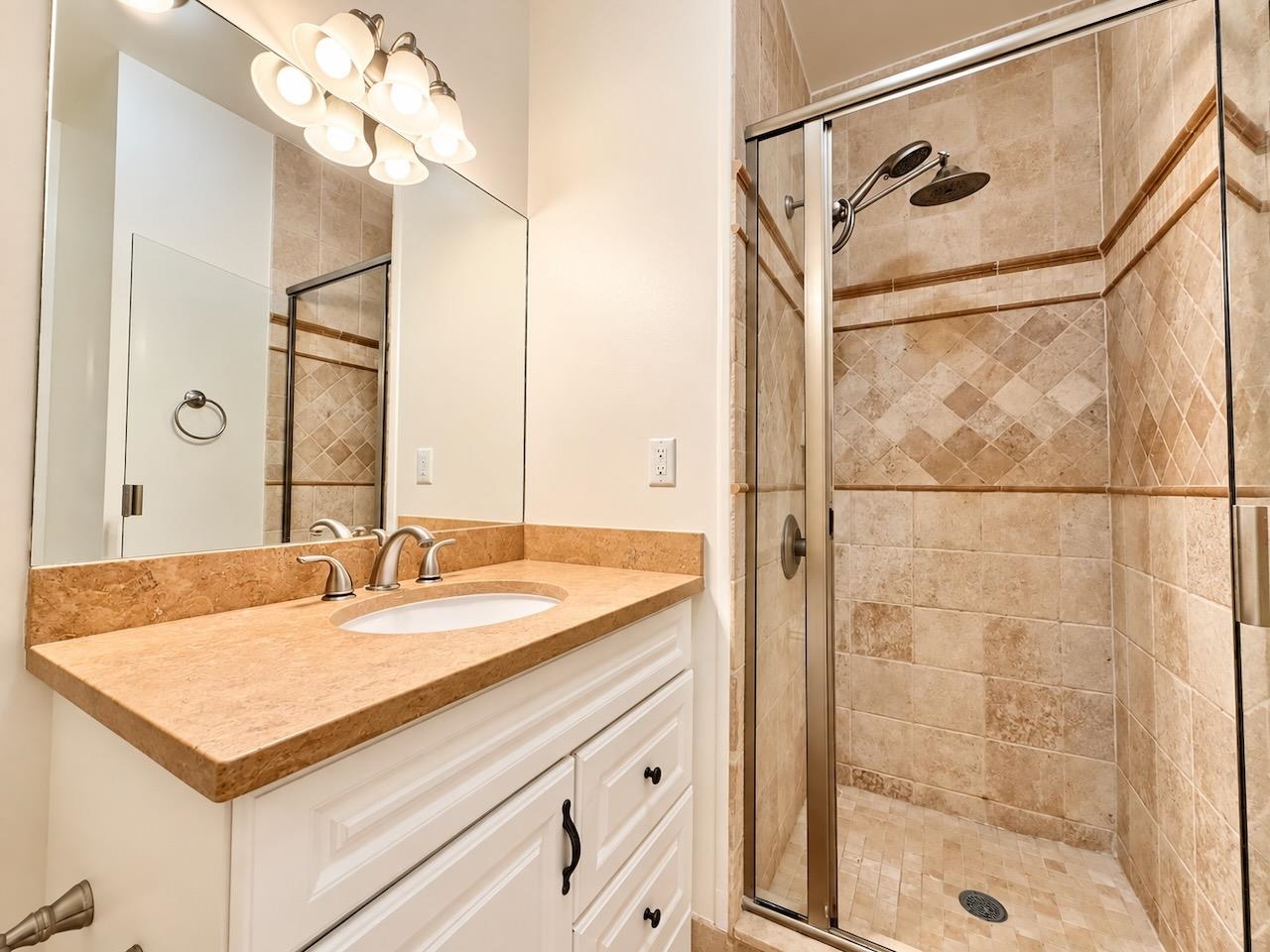 514 ADAMS ST Unit: 4