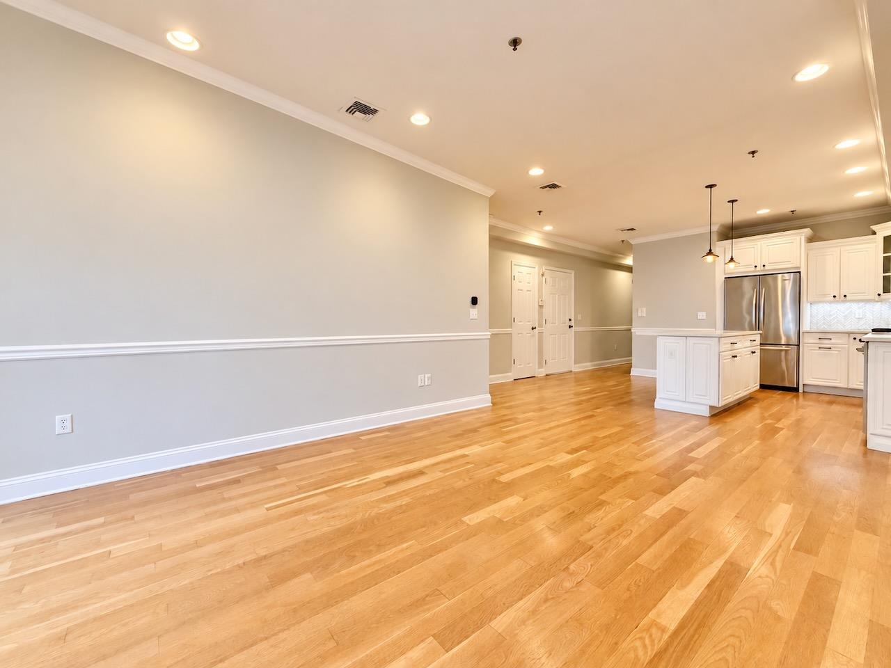 514 ADAMS ST Unit: 4