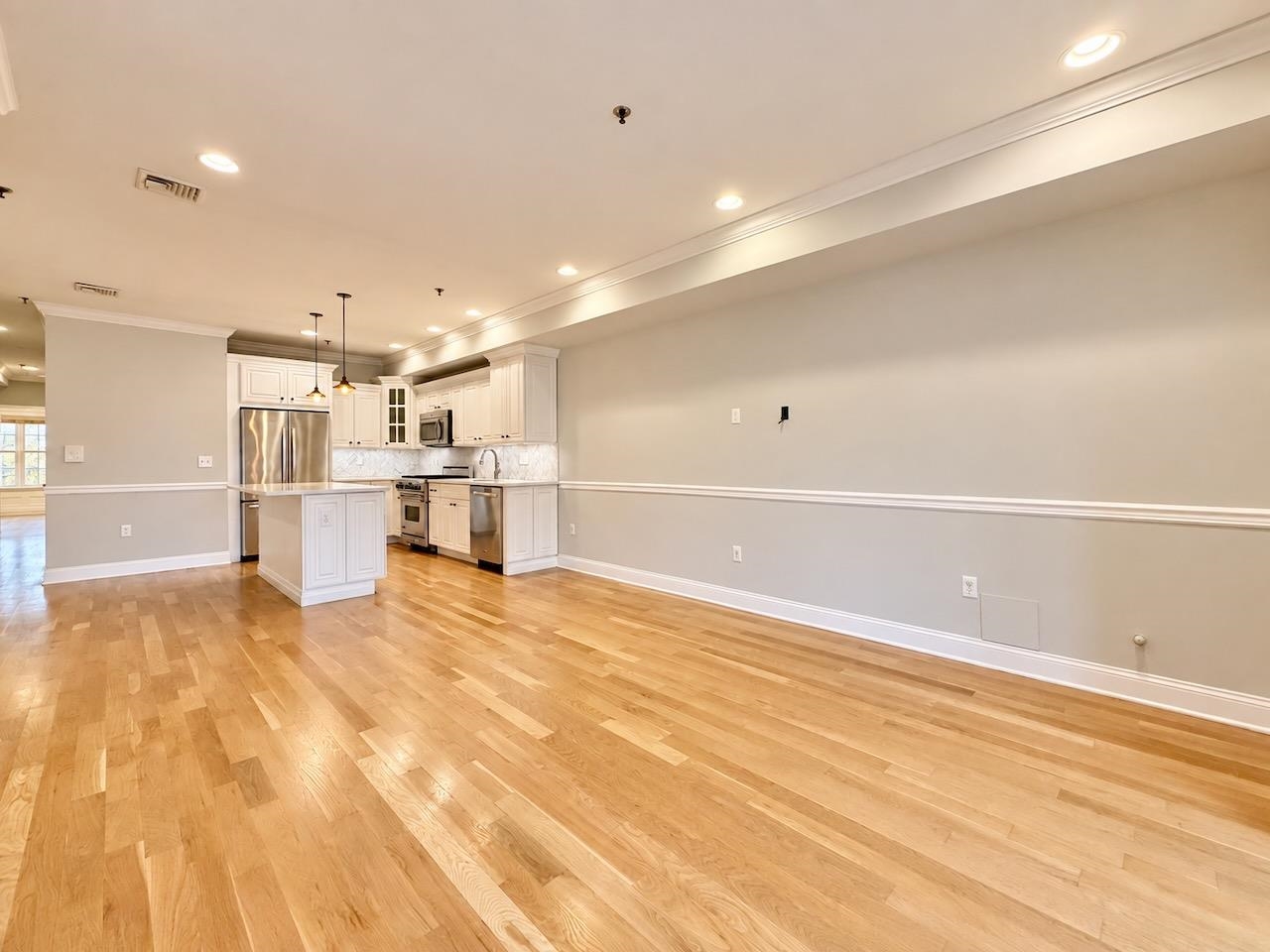 514 ADAMS ST Unit: 4