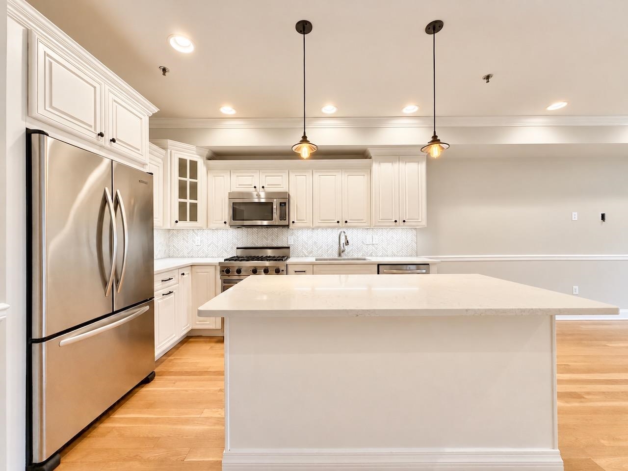 514 ADAMS ST Unit: 4