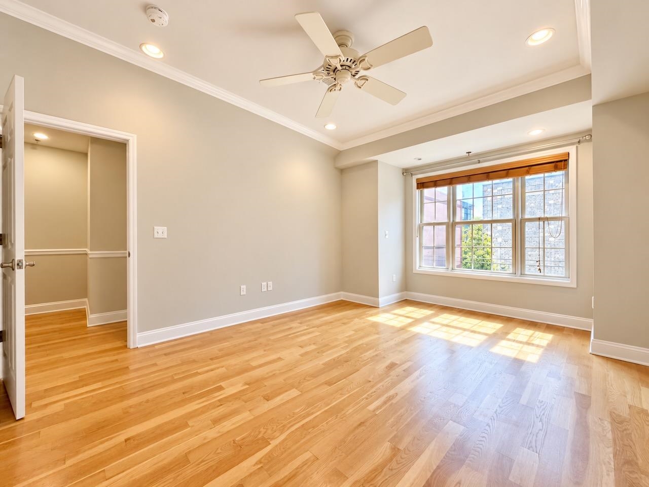 514 ADAMS ST Unit: 4
