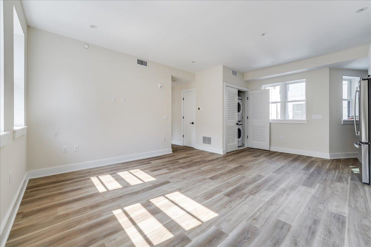 237 WASHINGTON ST Unit: 205