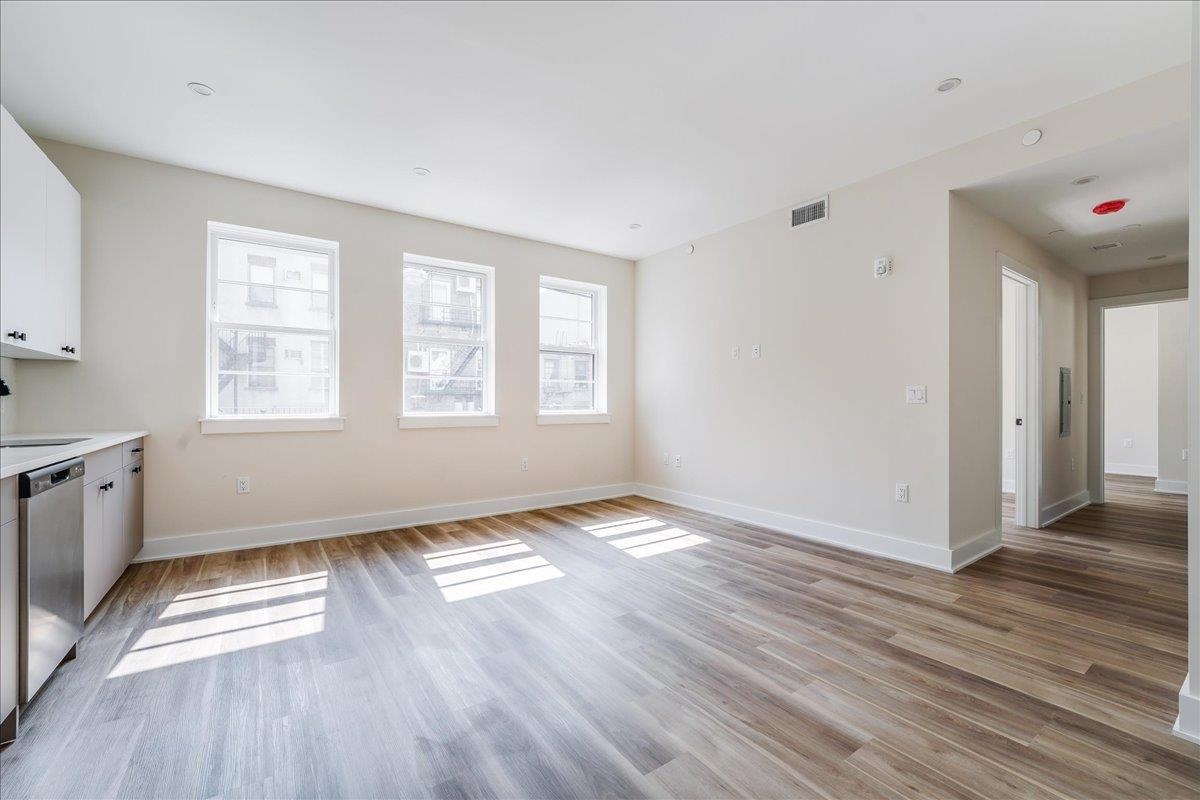 237 WASHINGTON ST Unit: 205