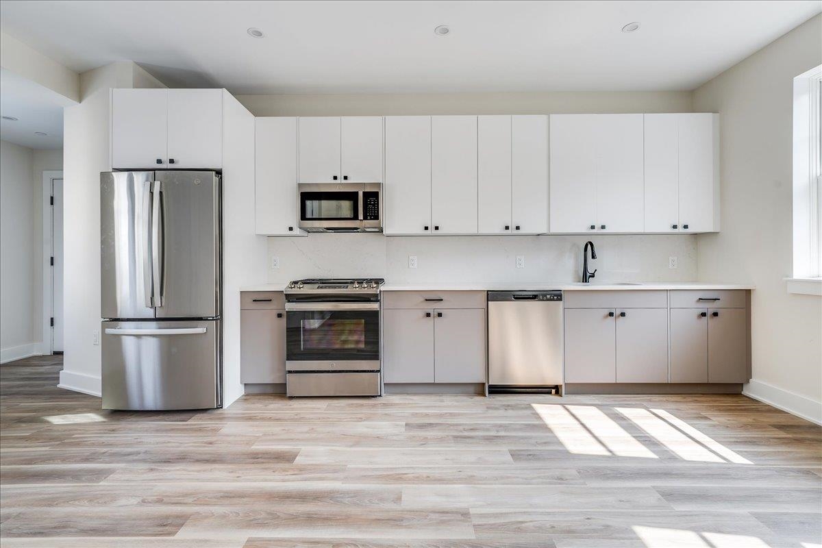 237 WASHINGTON ST Unit: 205