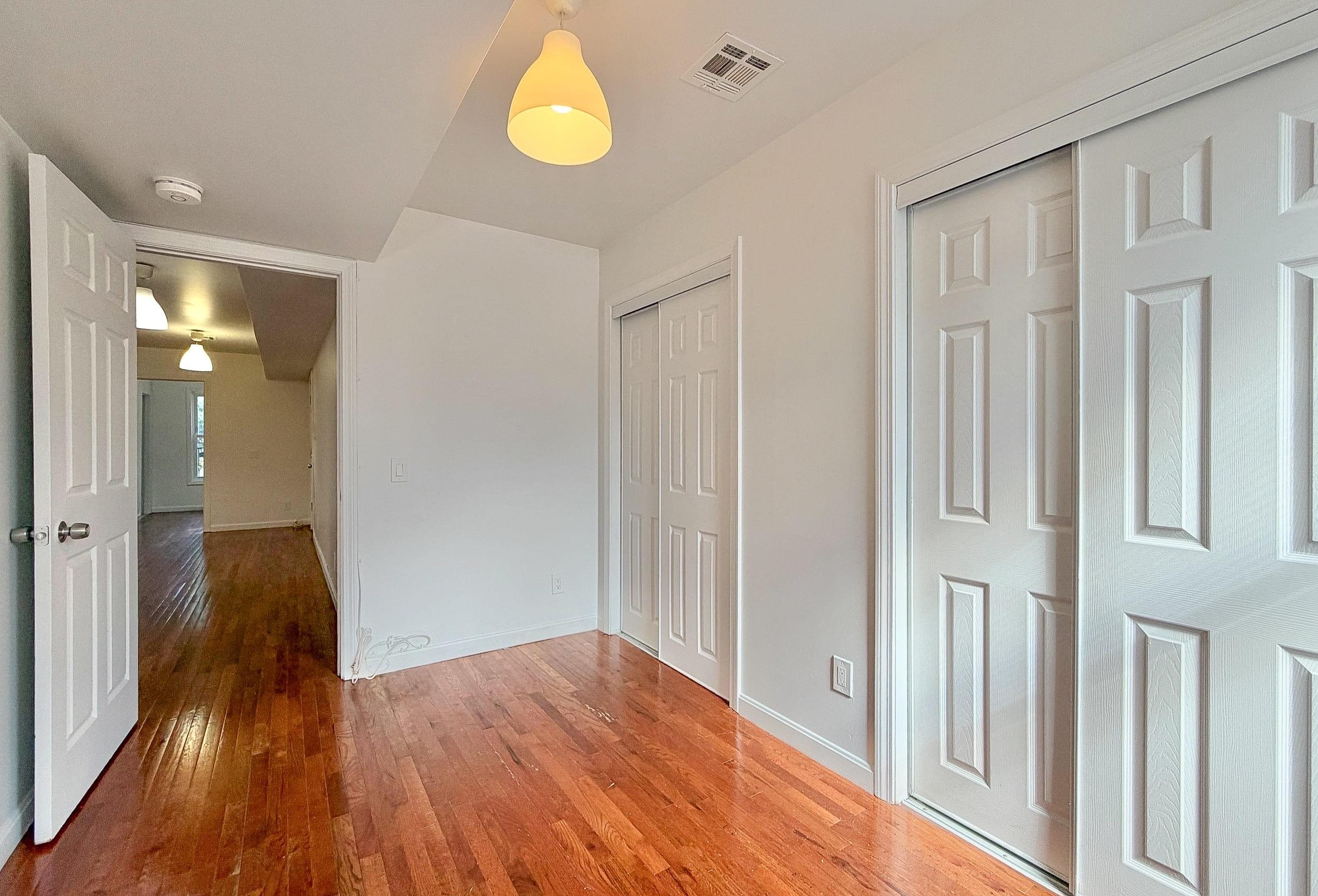 195 WEBSTER AVE Unit: 2