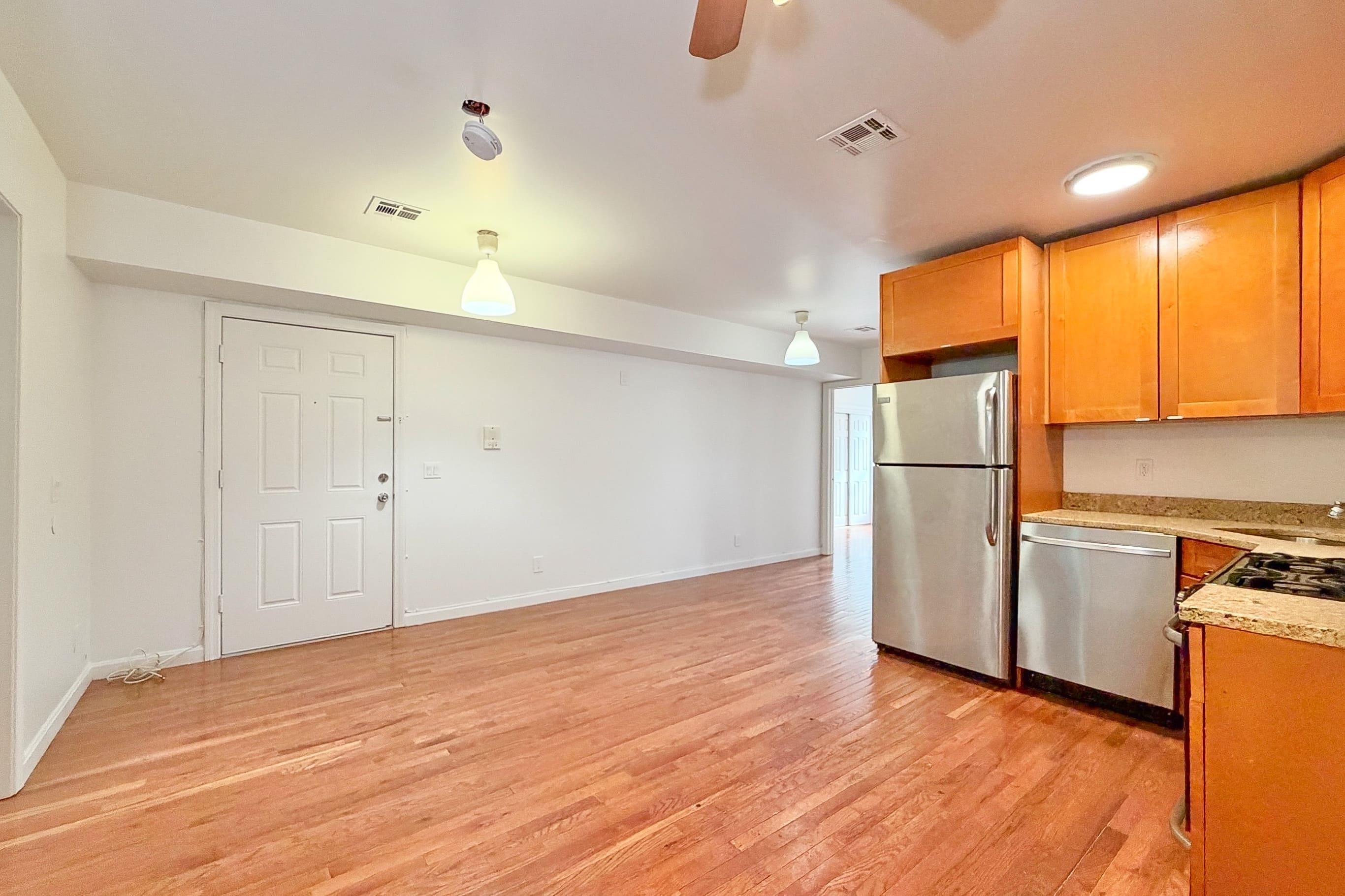 195 WEBSTER AVE Unit: 2