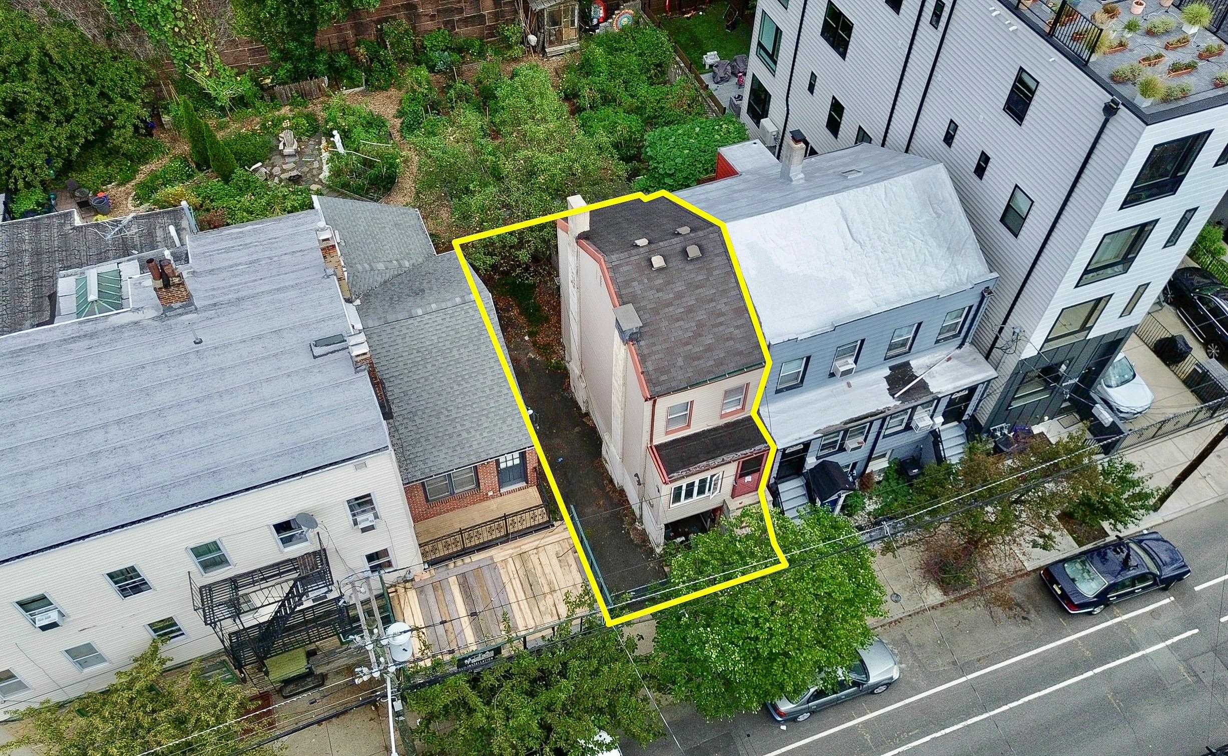 364.5 5TH ST