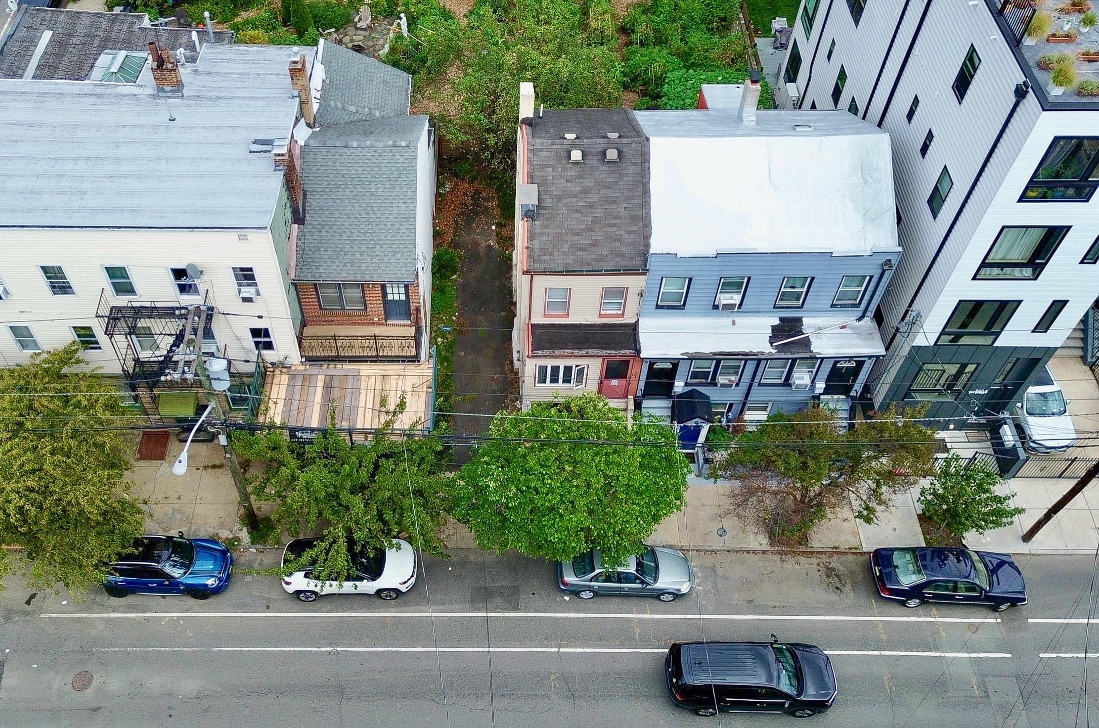 364.5 5TH ST