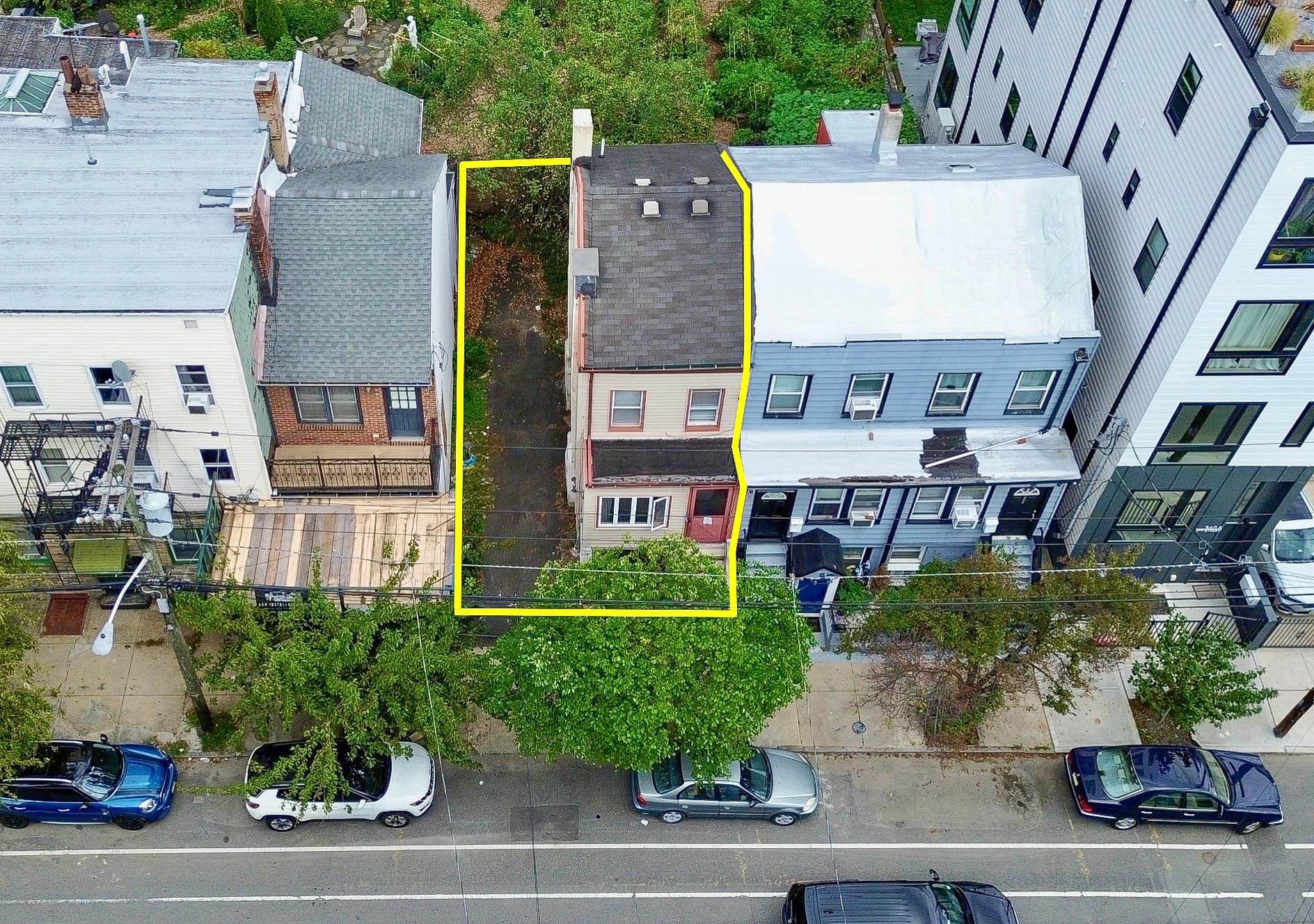 364.5 5TH ST