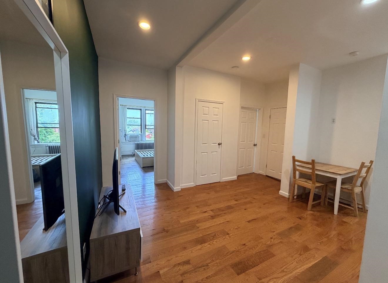 7612 PARK AVE Unit: B7