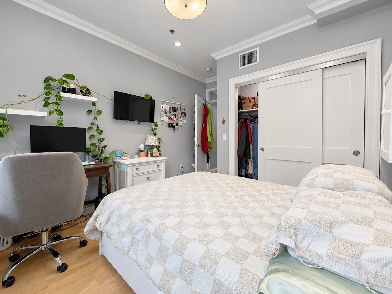 500 JEFFERSON ST Unit: 1