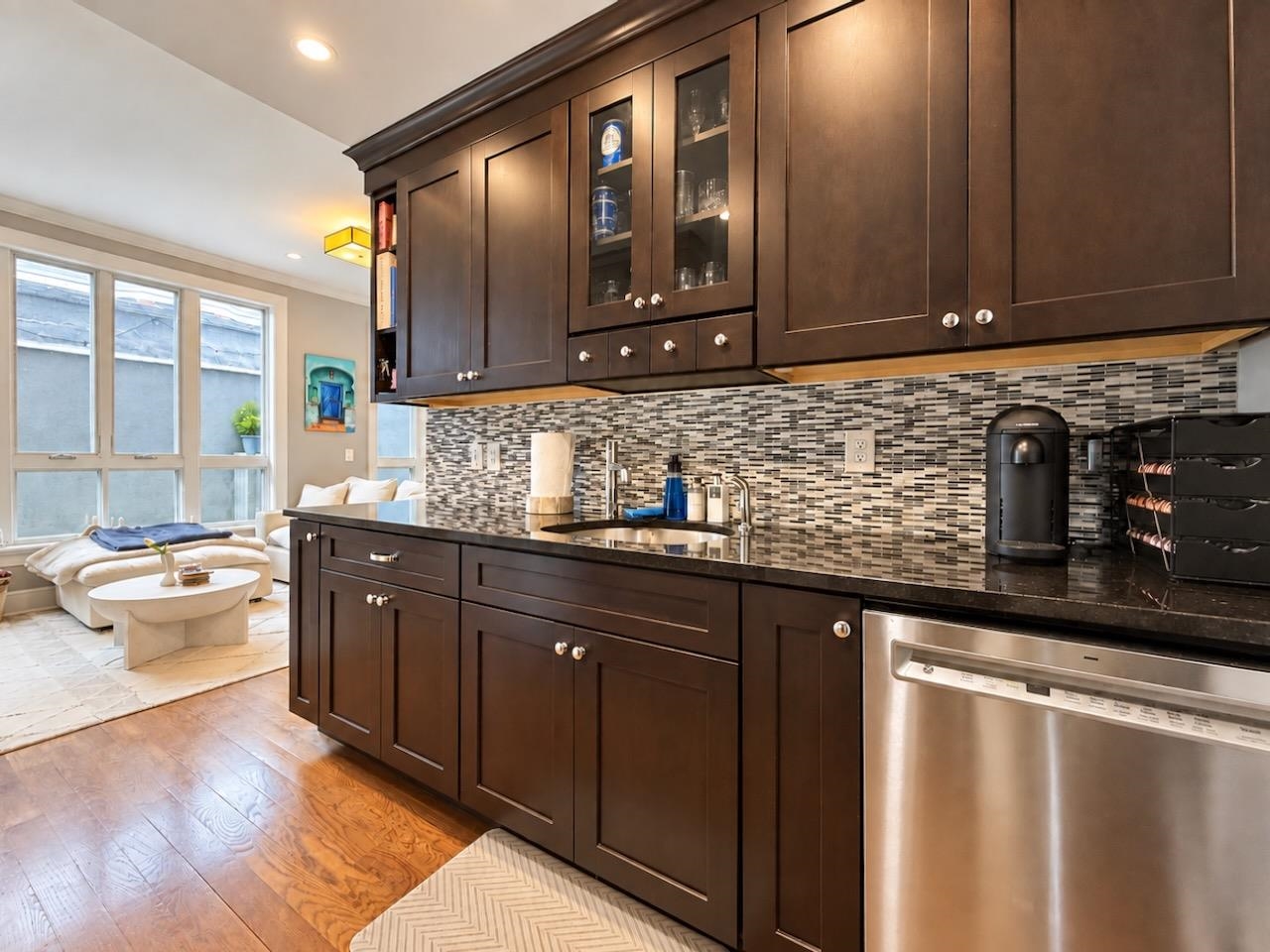 313 1ST ST Unit: 3A