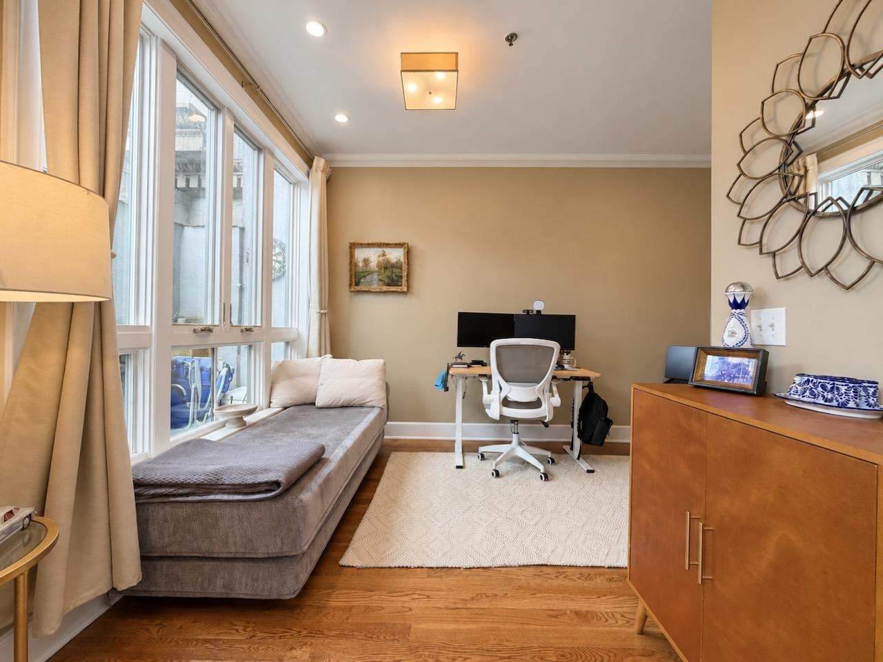313 1ST ST Unit: 3A