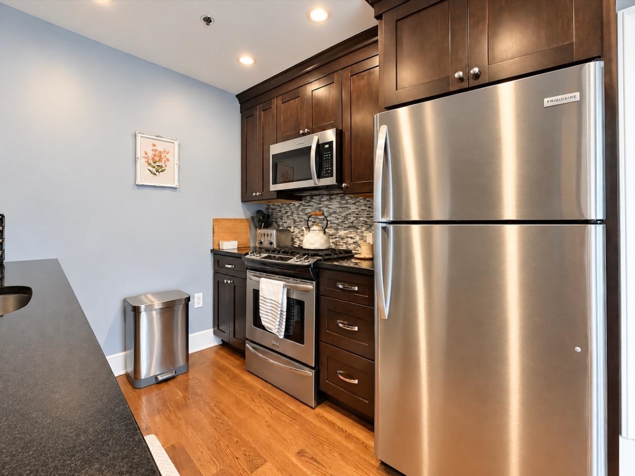 313 1ST ST Unit: 3A