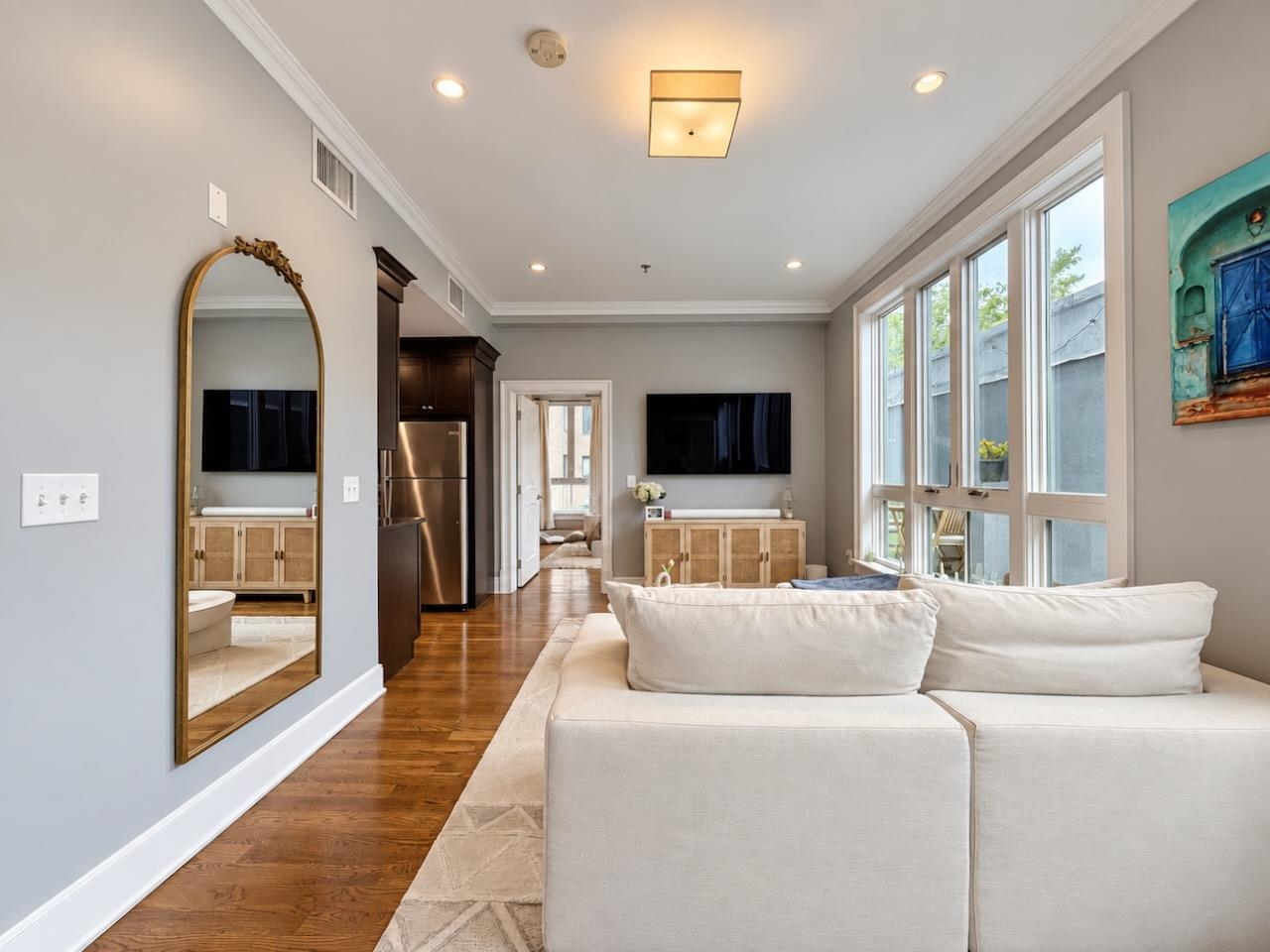 313 1ST ST Unit: 3A