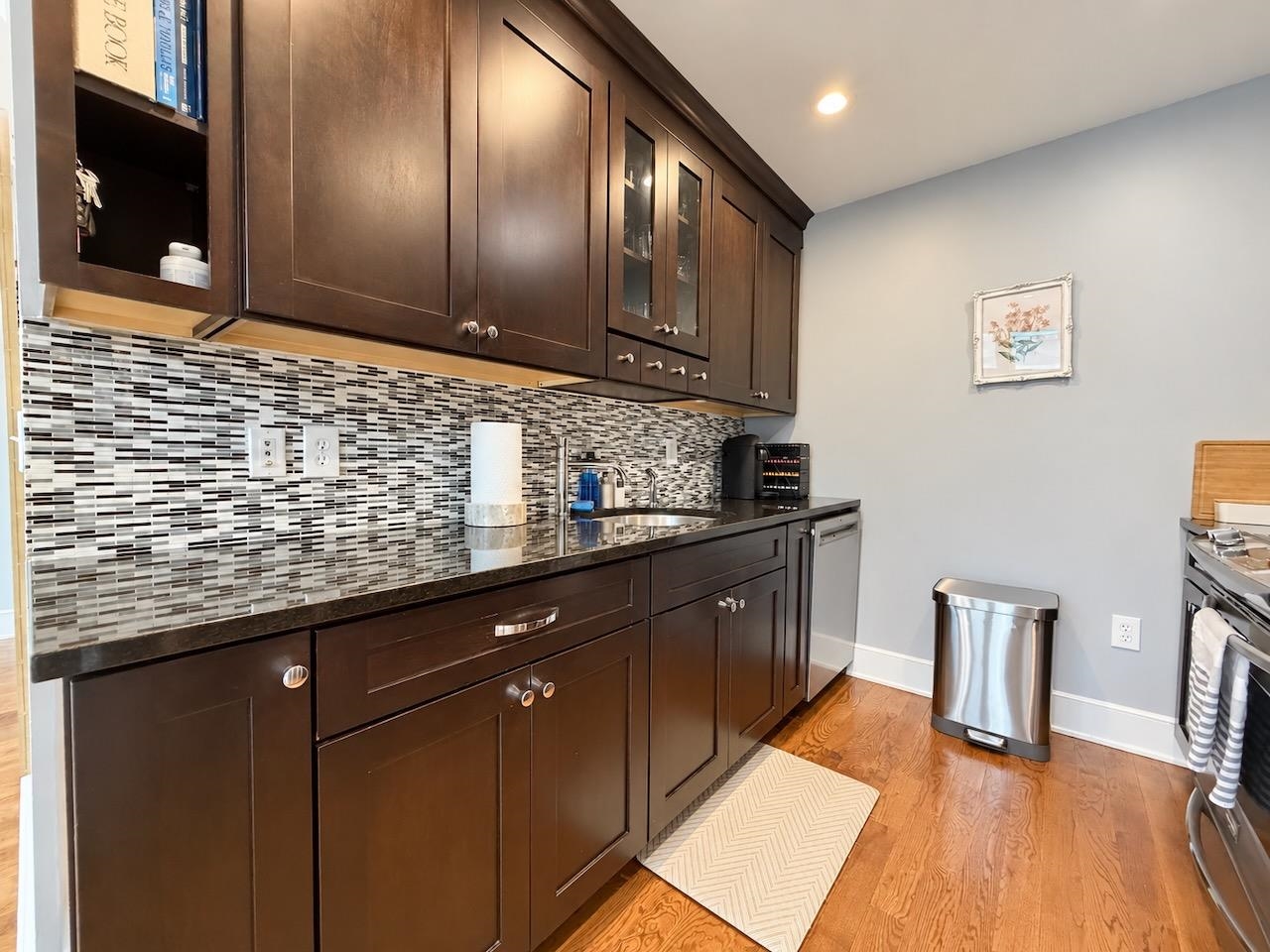 313 1ST ST Unit: 3A
