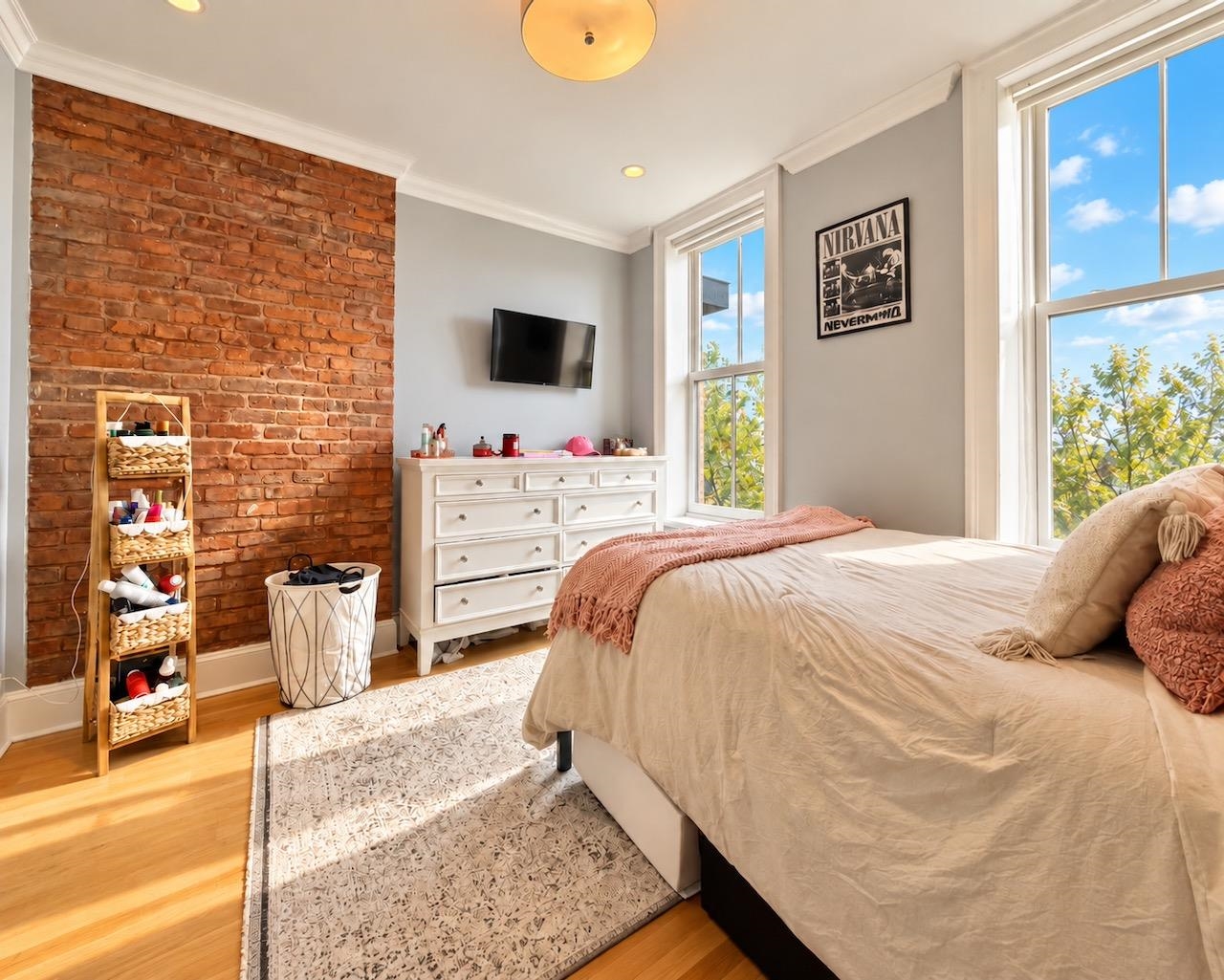604 ADAMS ST Unit: 6