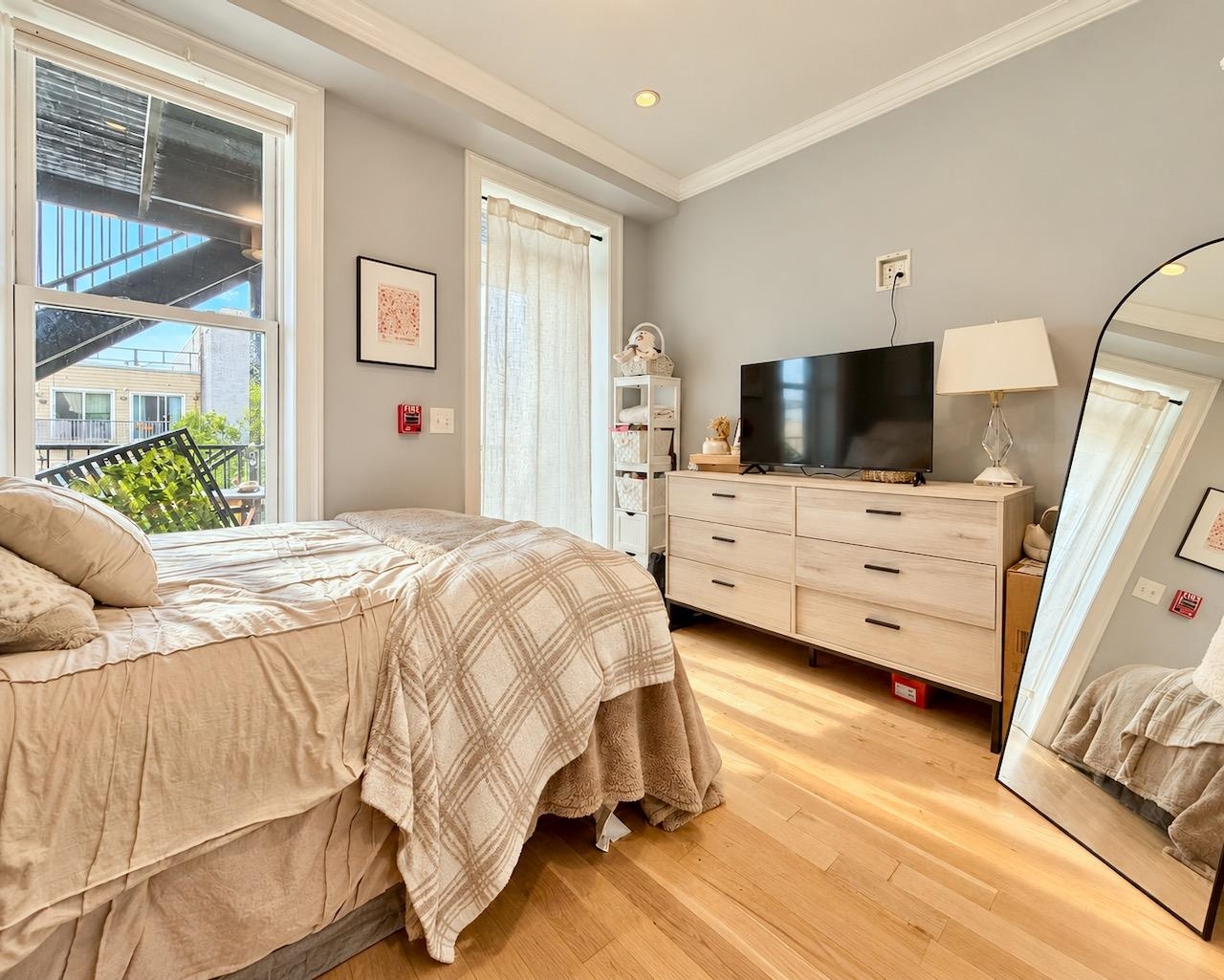 604 ADAMS ST Unit: 6