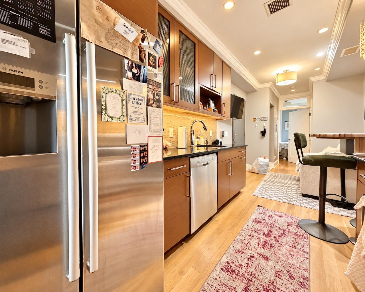 604 ADAMS ST Unit: 6