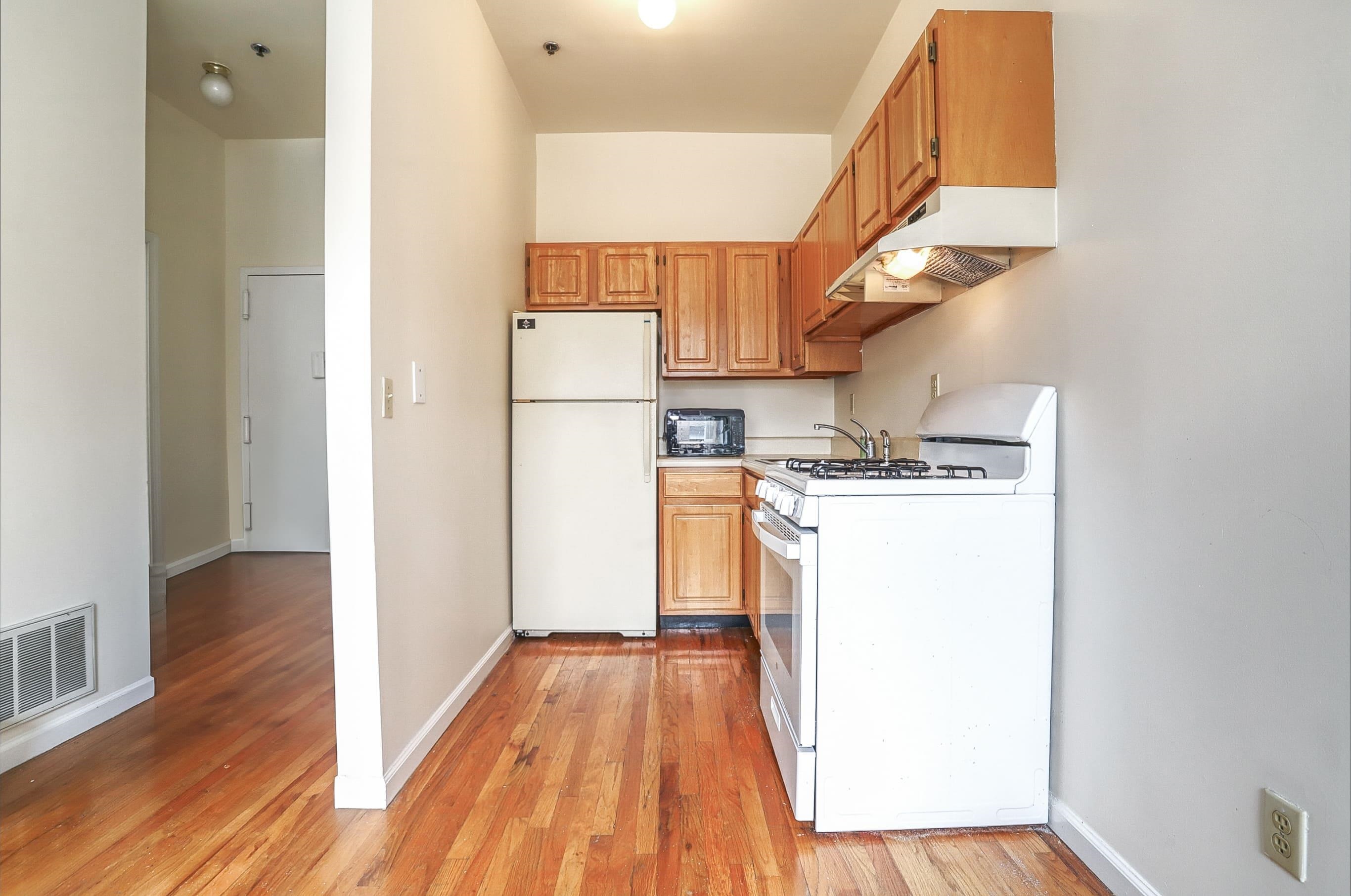 618 WASHINGTON ST Unit: 3