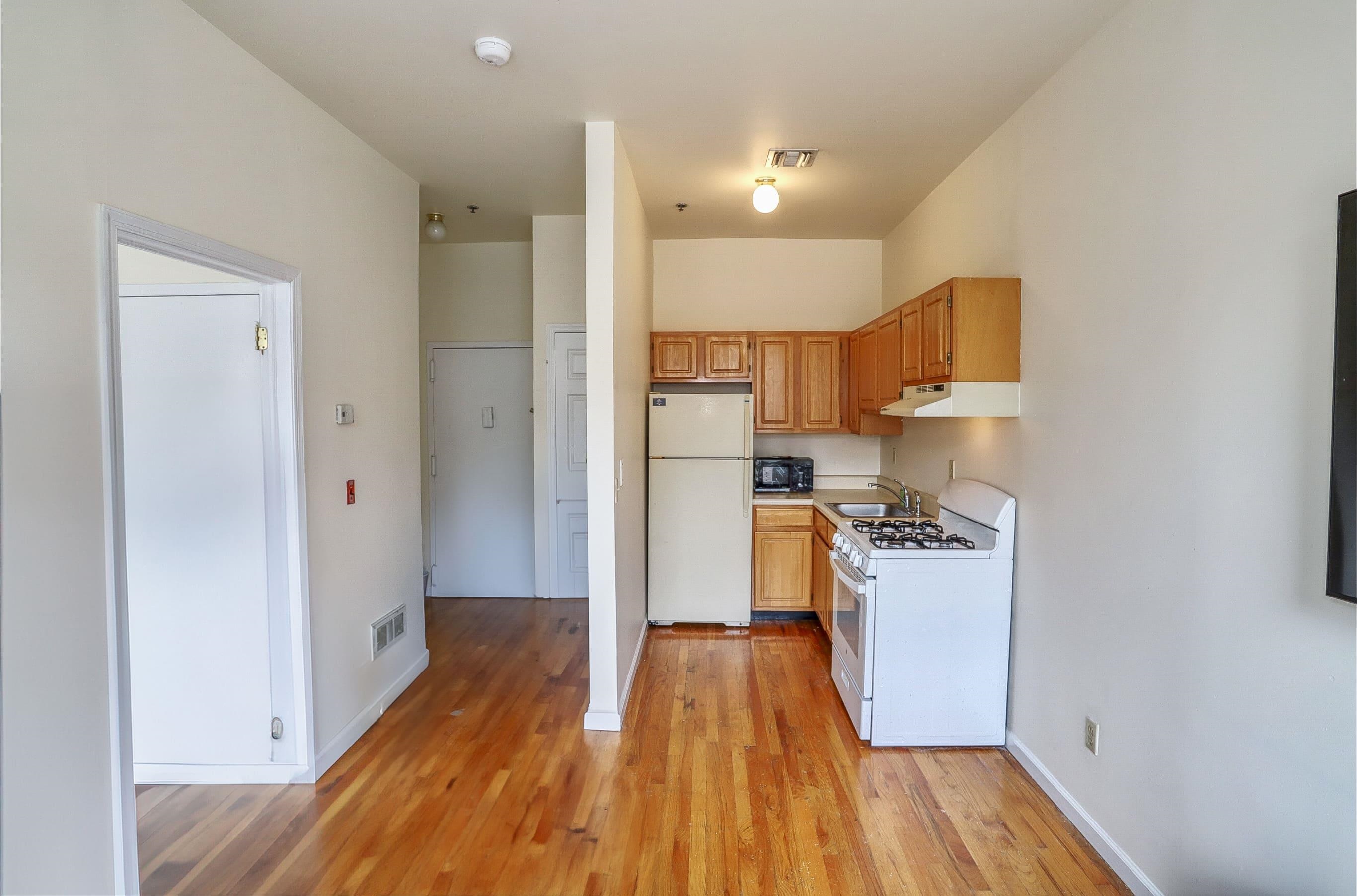 618 WASHINGTON ST Unit: 3