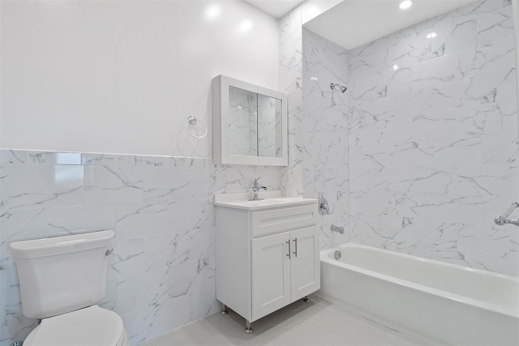 311-315 WEST SIDE AVE Unit: 106