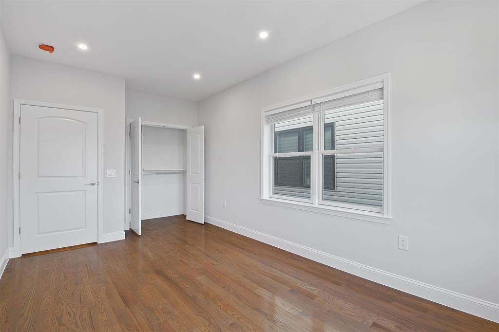 311-315 WEST SIDE AVE Unit: 106