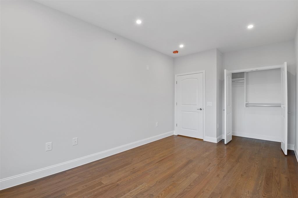 311-315 WEST SIDE AVE Unit: 106