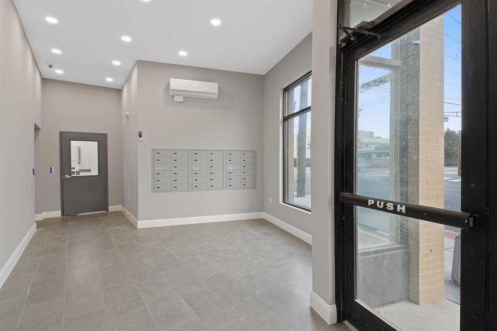 311-315 WEST SIDE AVE Unit: 106