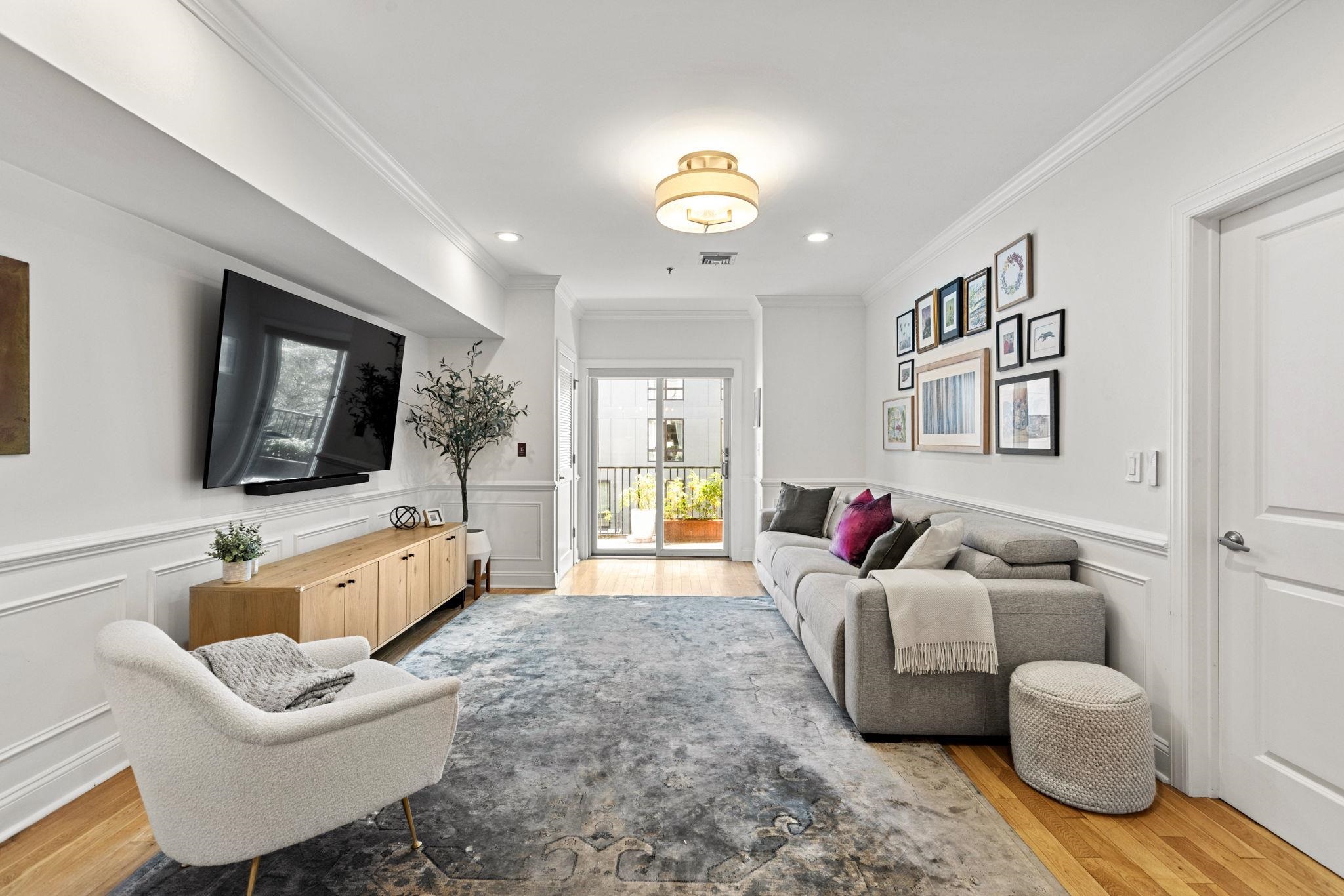 415 MADISON ST Unit: 2