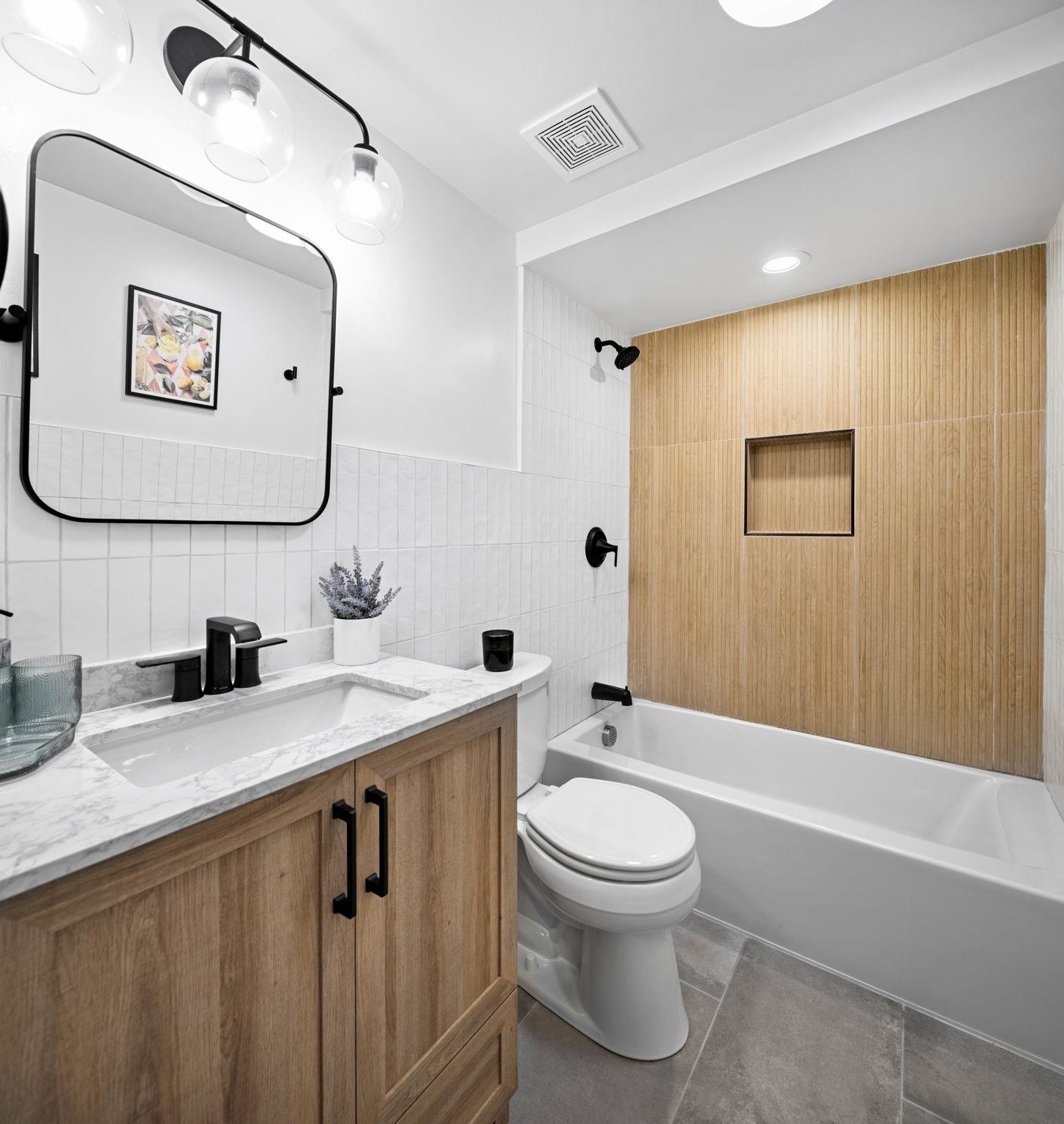 415 MADISON ST Unit: 2